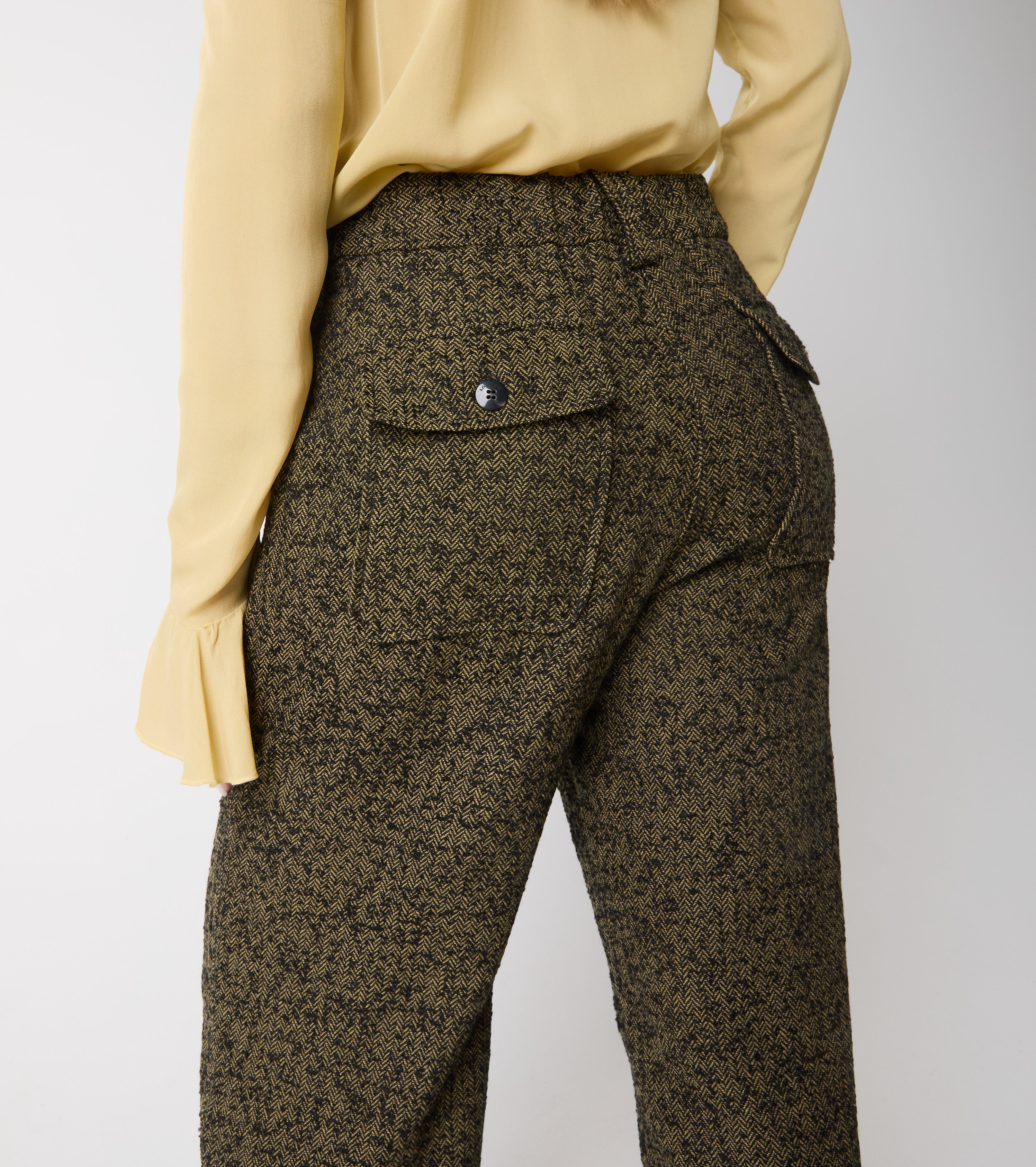 Cropped cotton trousers with pleats