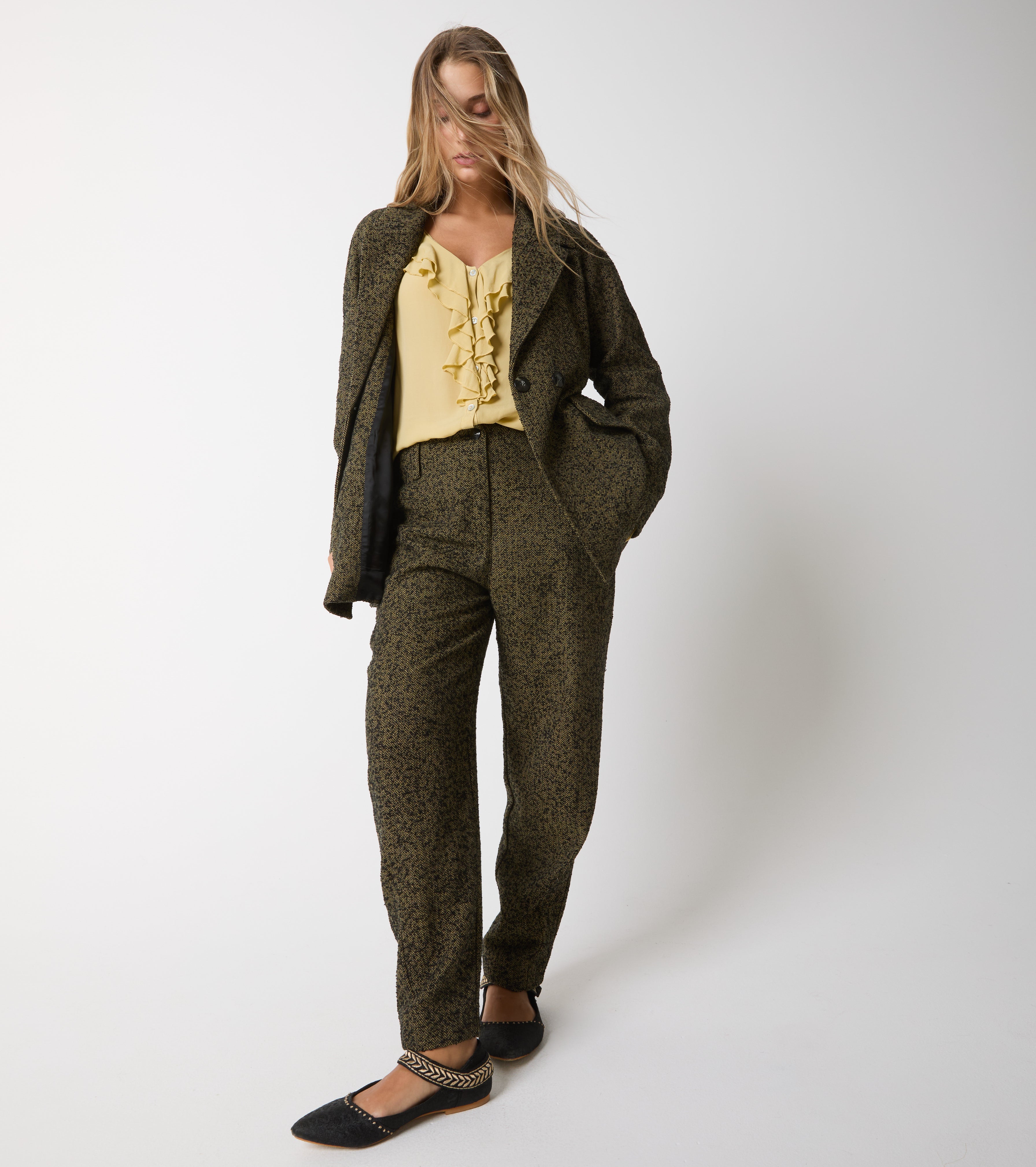 Cropped cotton trousers with pleats