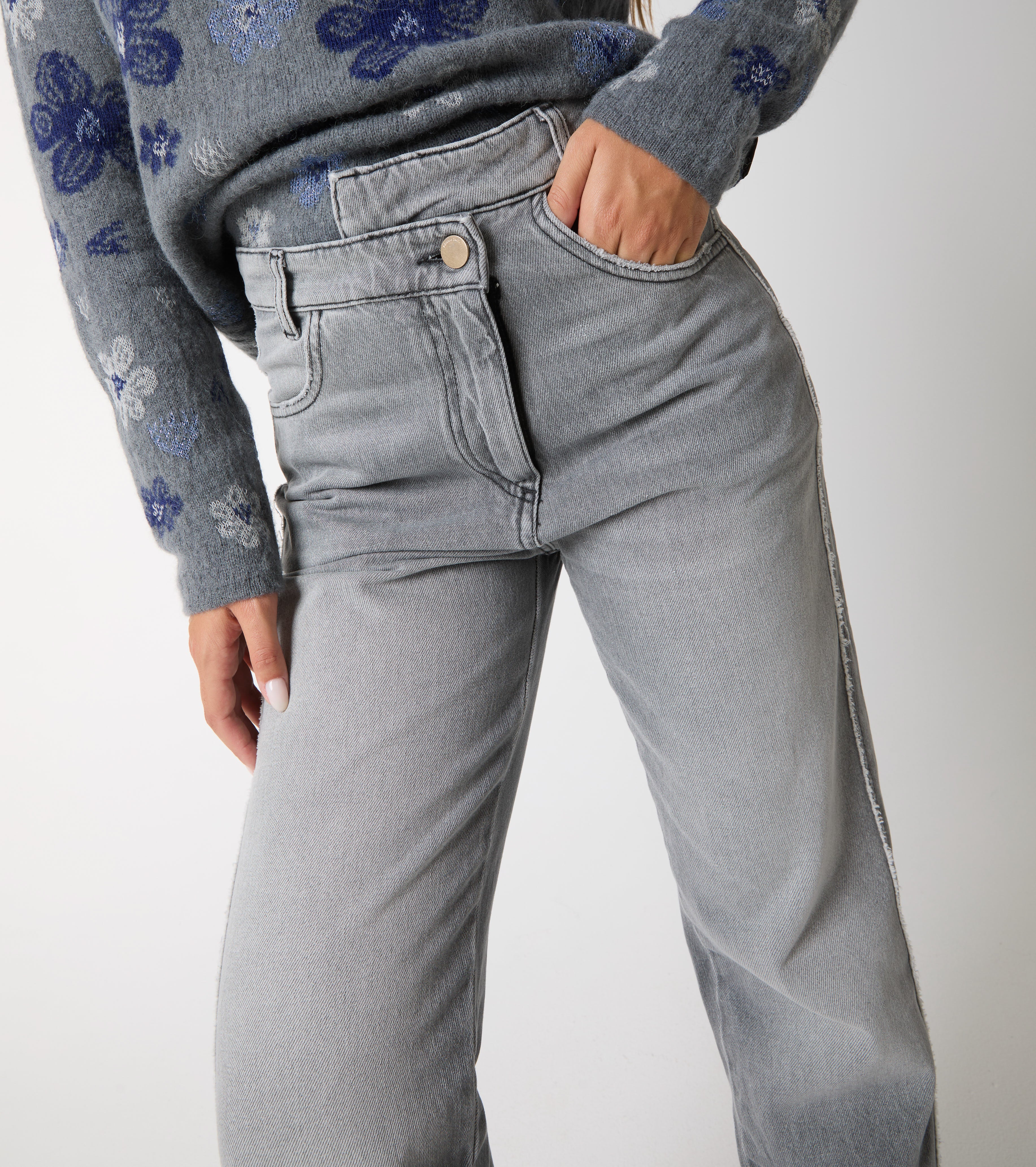 Used cotton jeans with cuffs