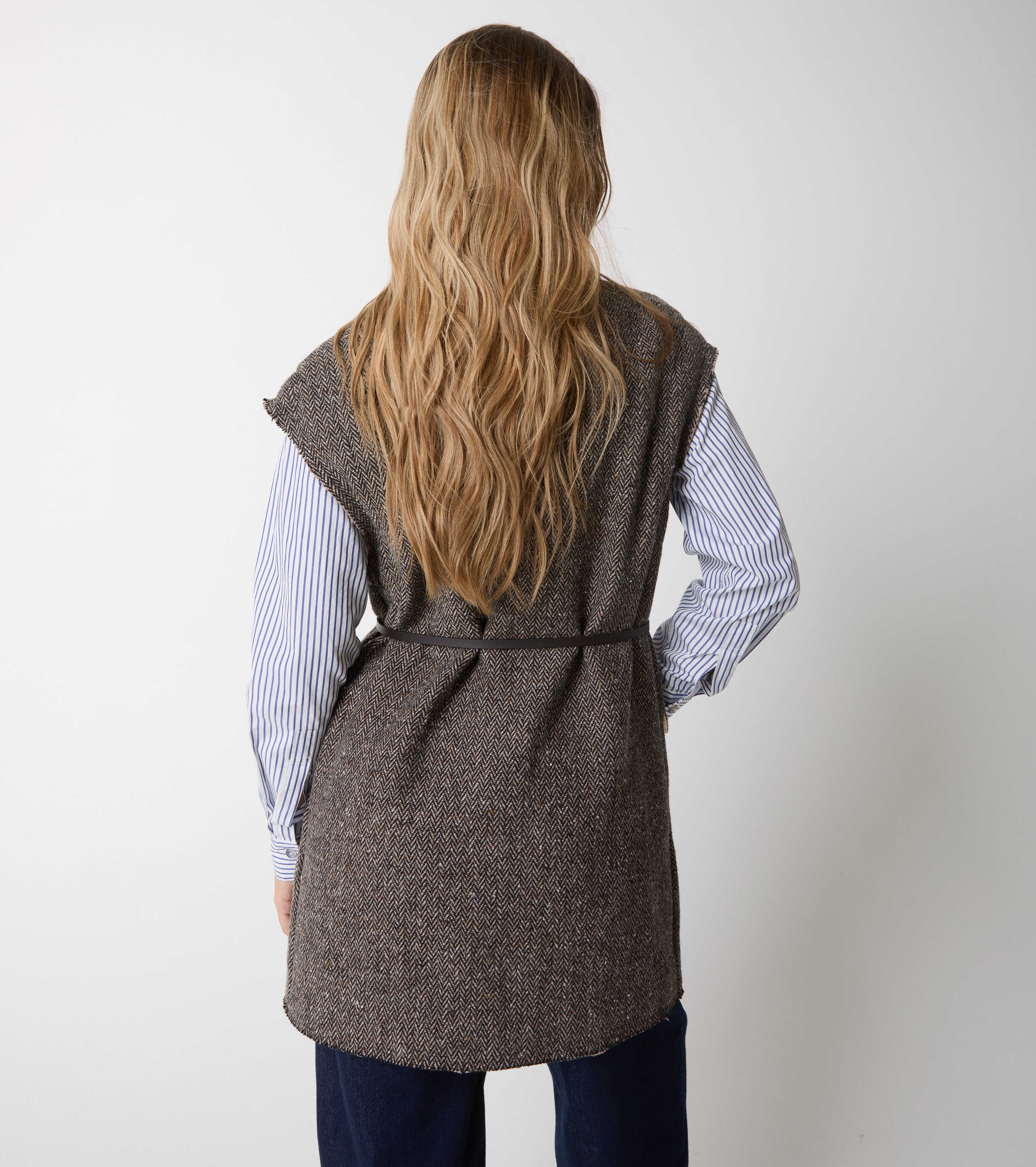 Long wool and silk waistcoat with belt