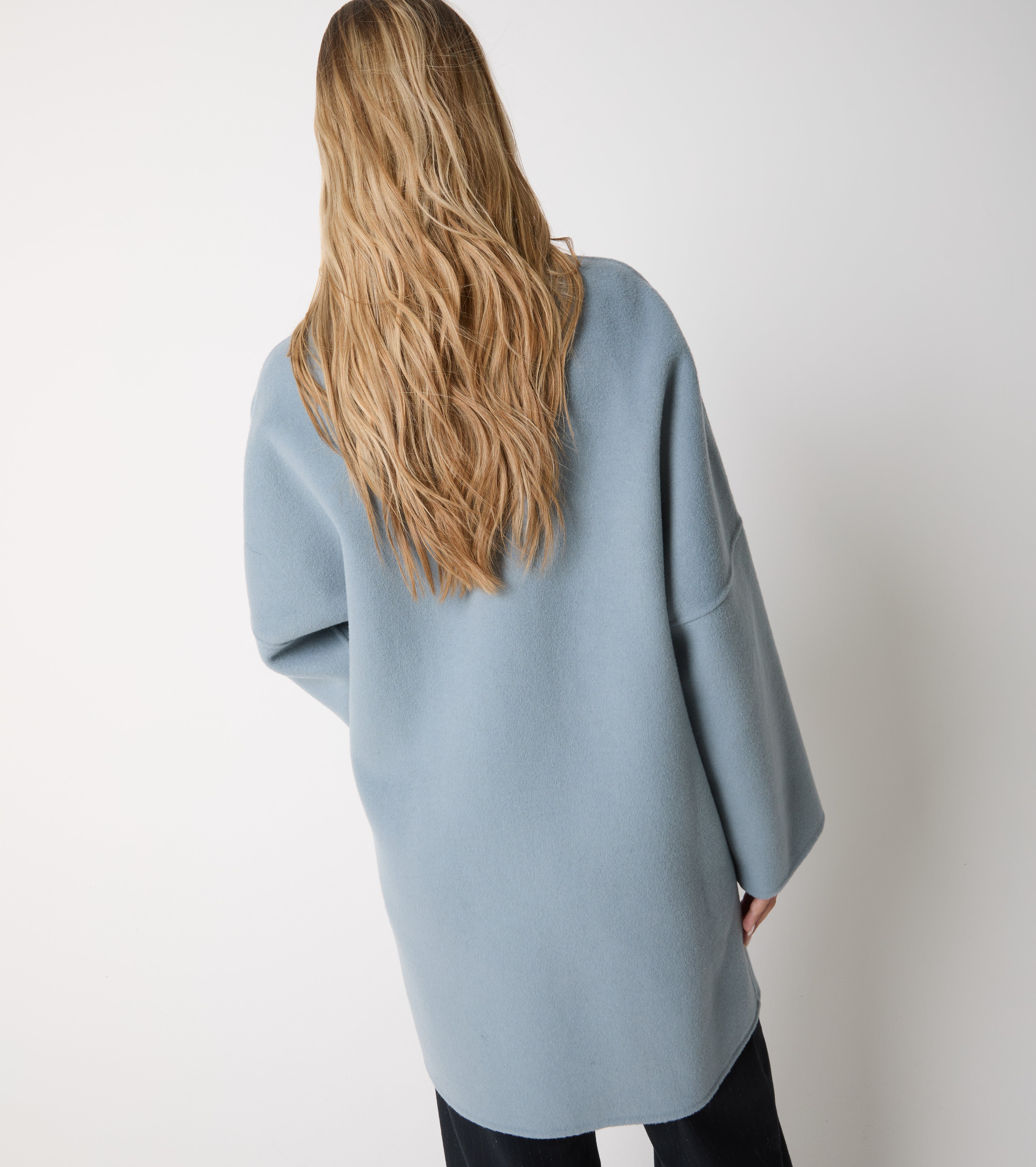 Wool coat with lapels