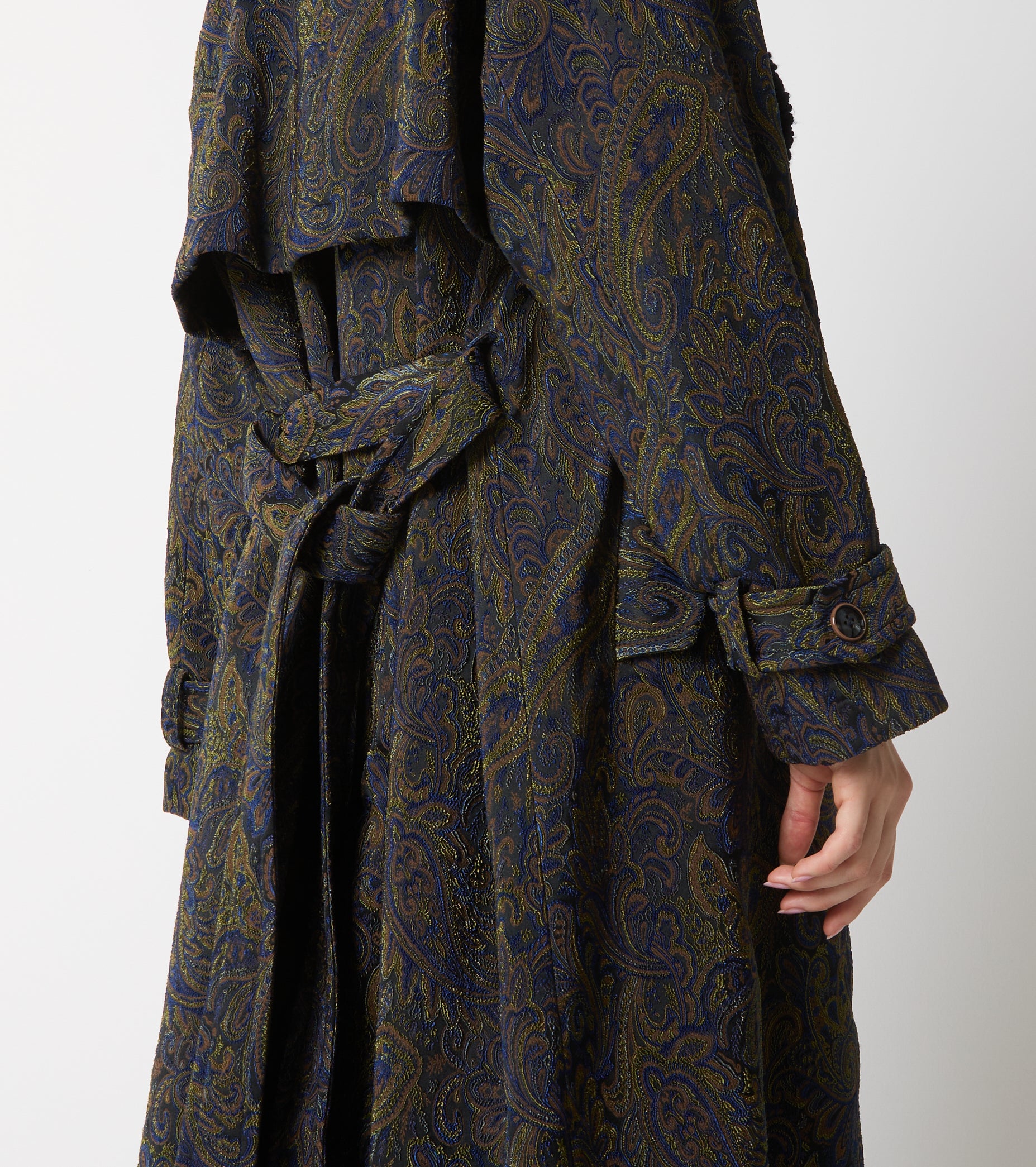 Trench jacquard con cintura