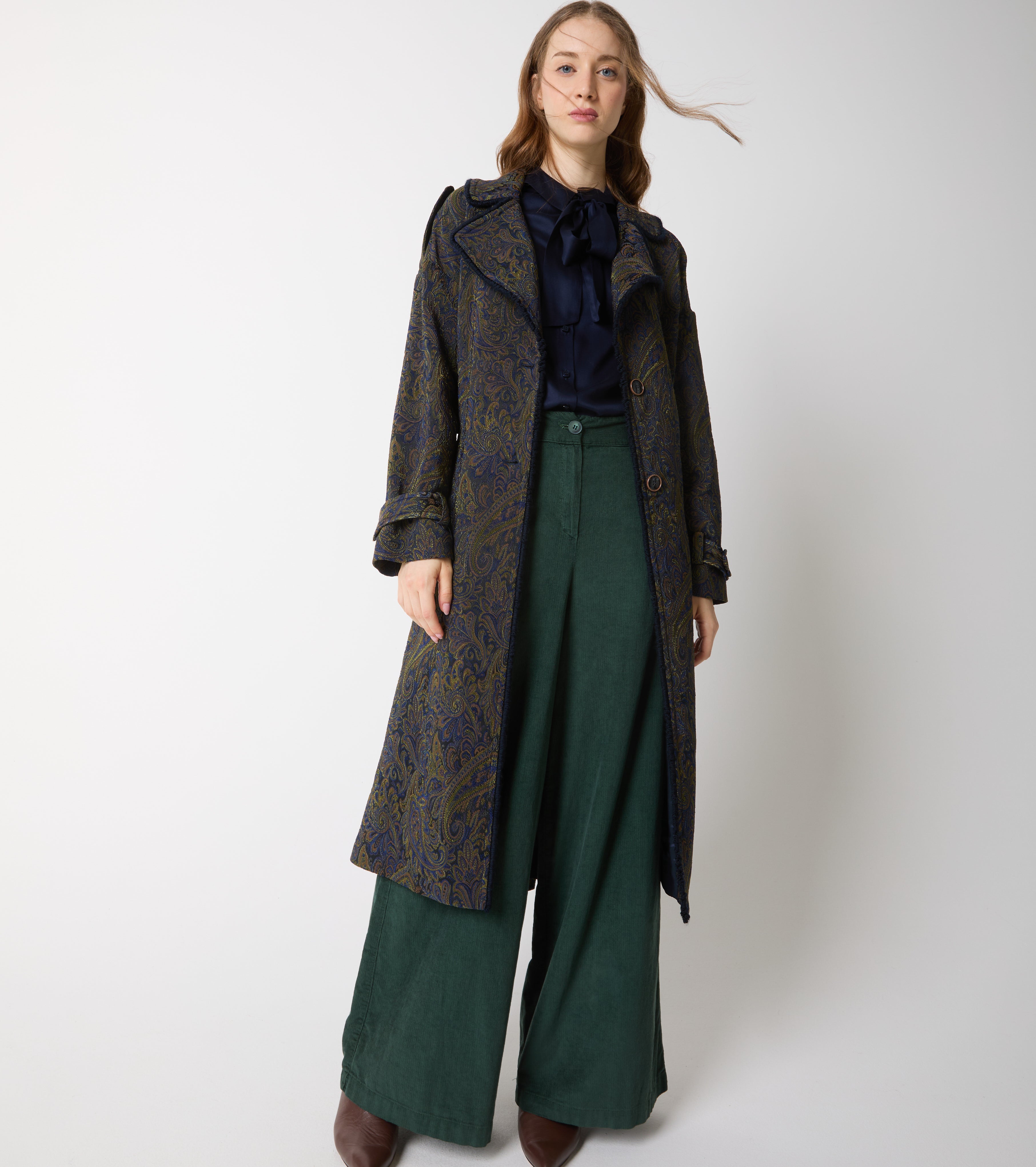Trench jacquard con cintura