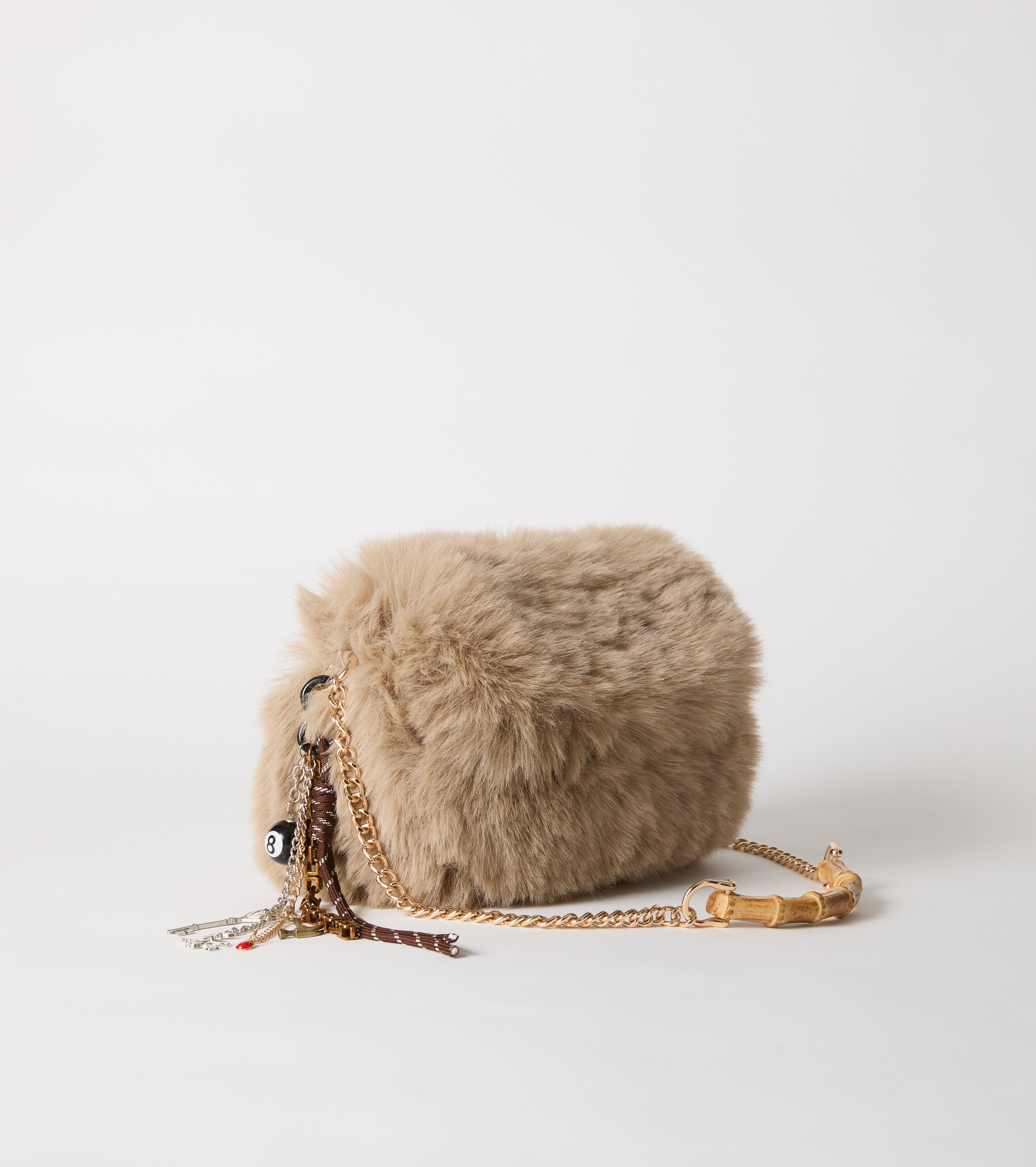 Borsa crossbody in ecopelliccia con catena