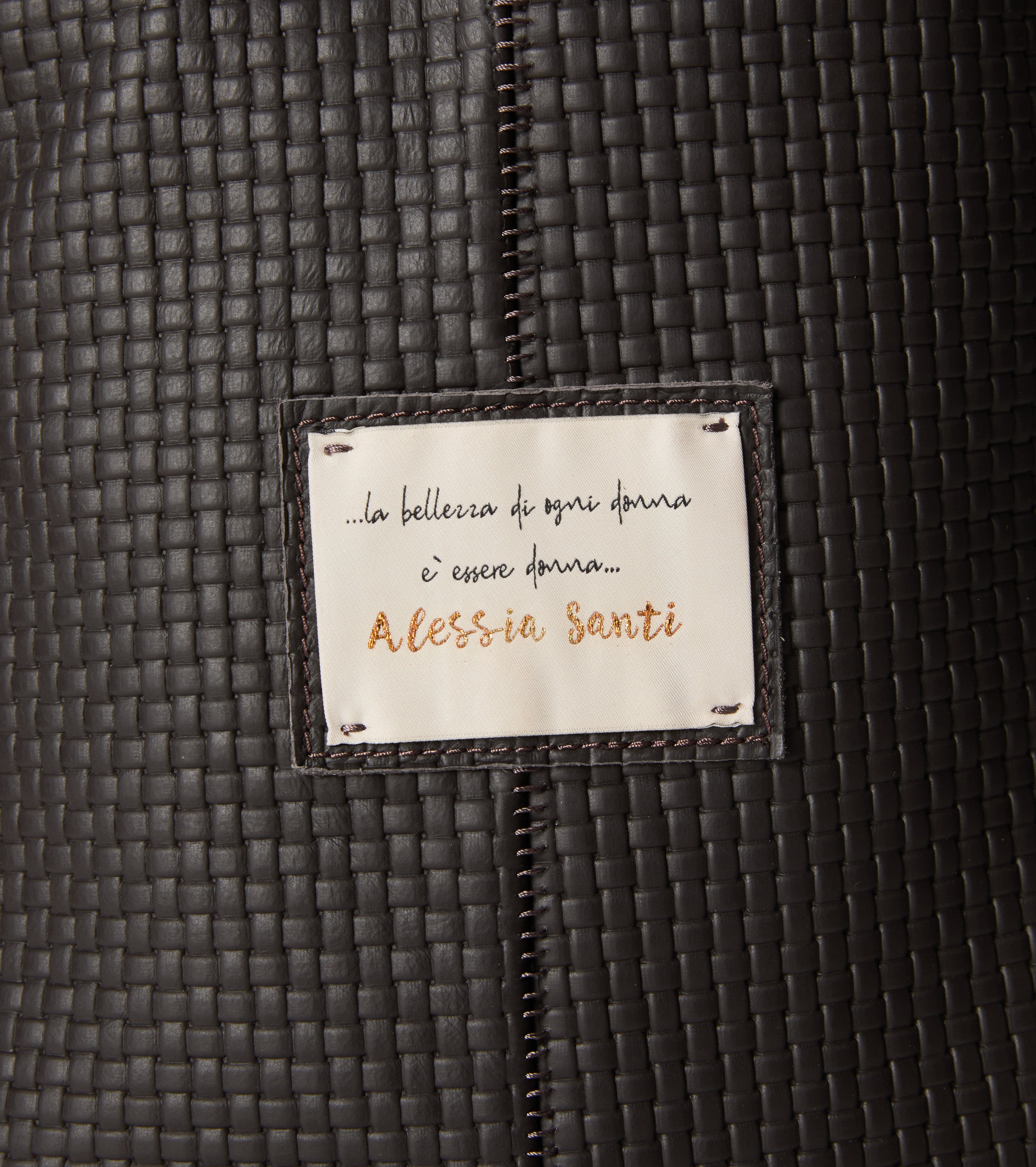 Borsa a secchiello in pelle intrecciata