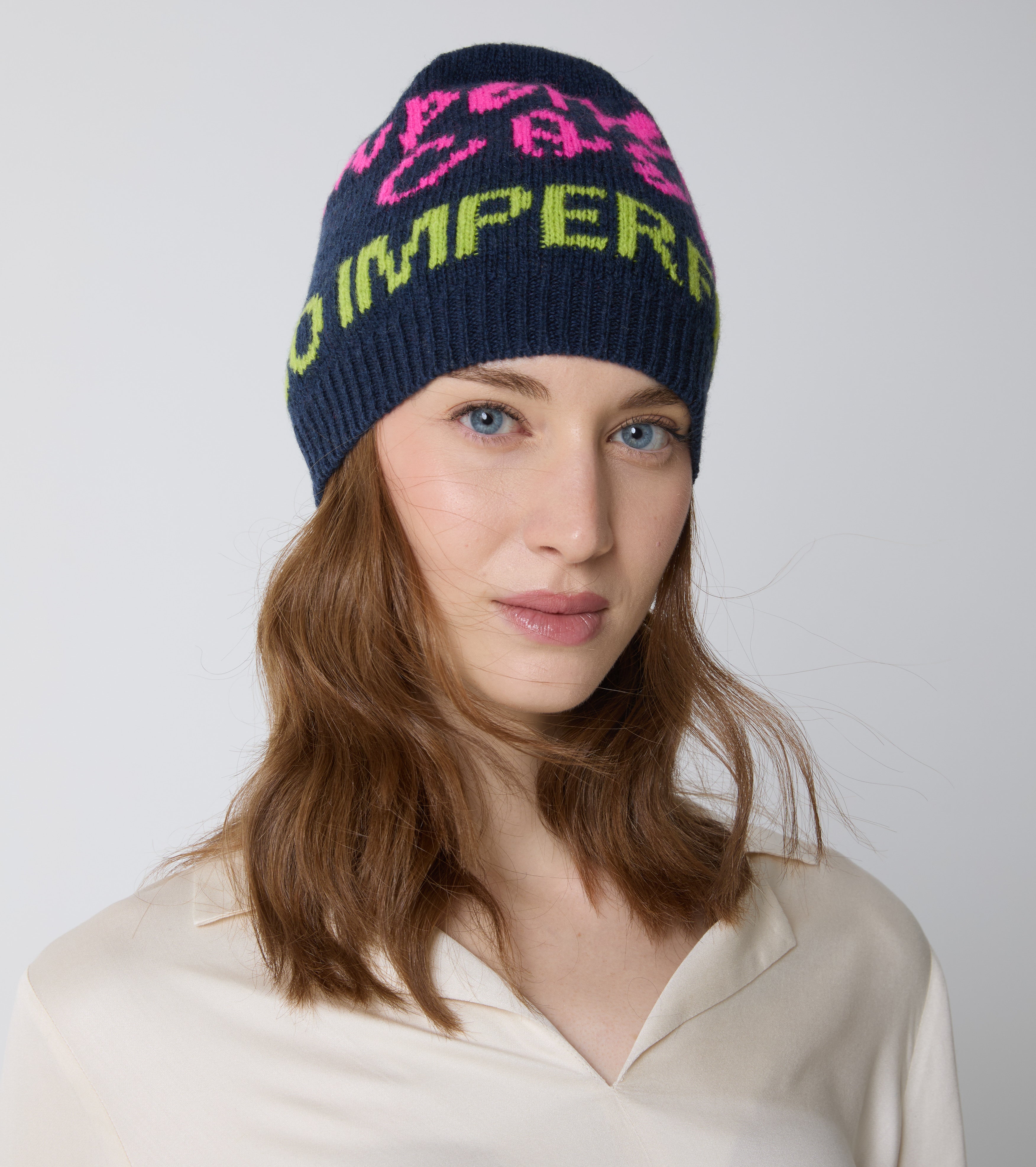 Berretto beanie in lana con lettering