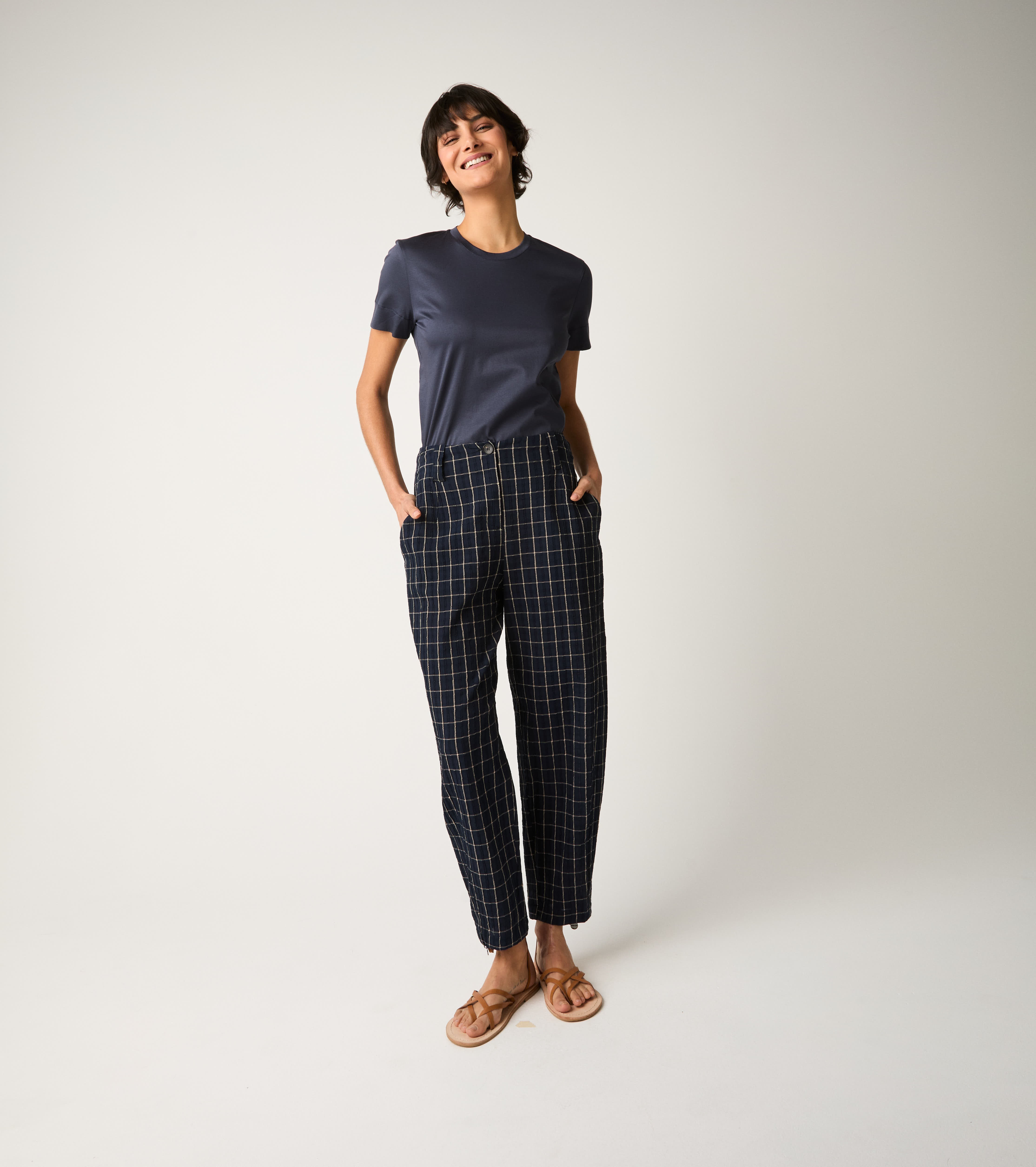 Pantaloni cropped in cotone check blu