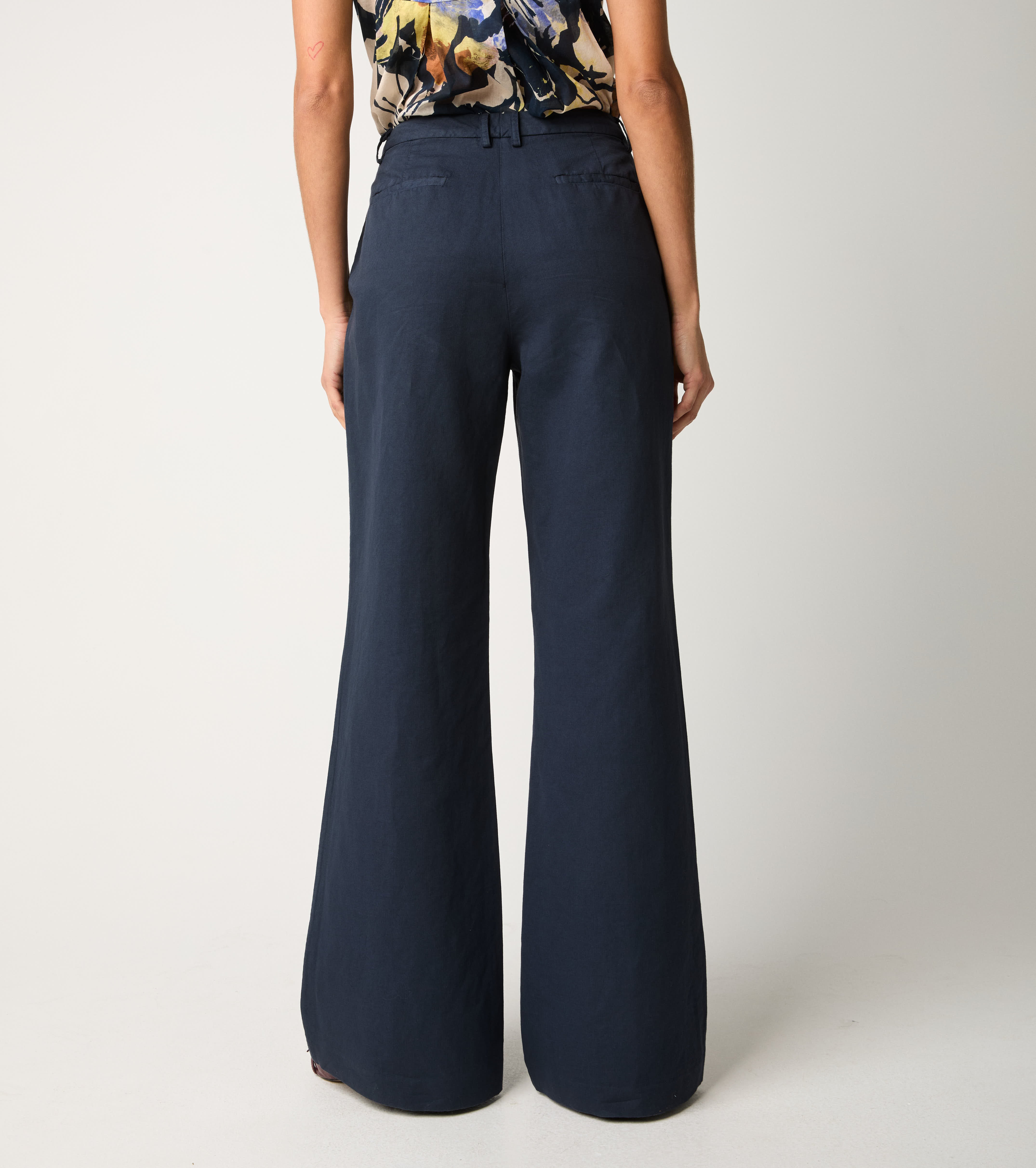 Pantaloni flare in cotone e lino blu