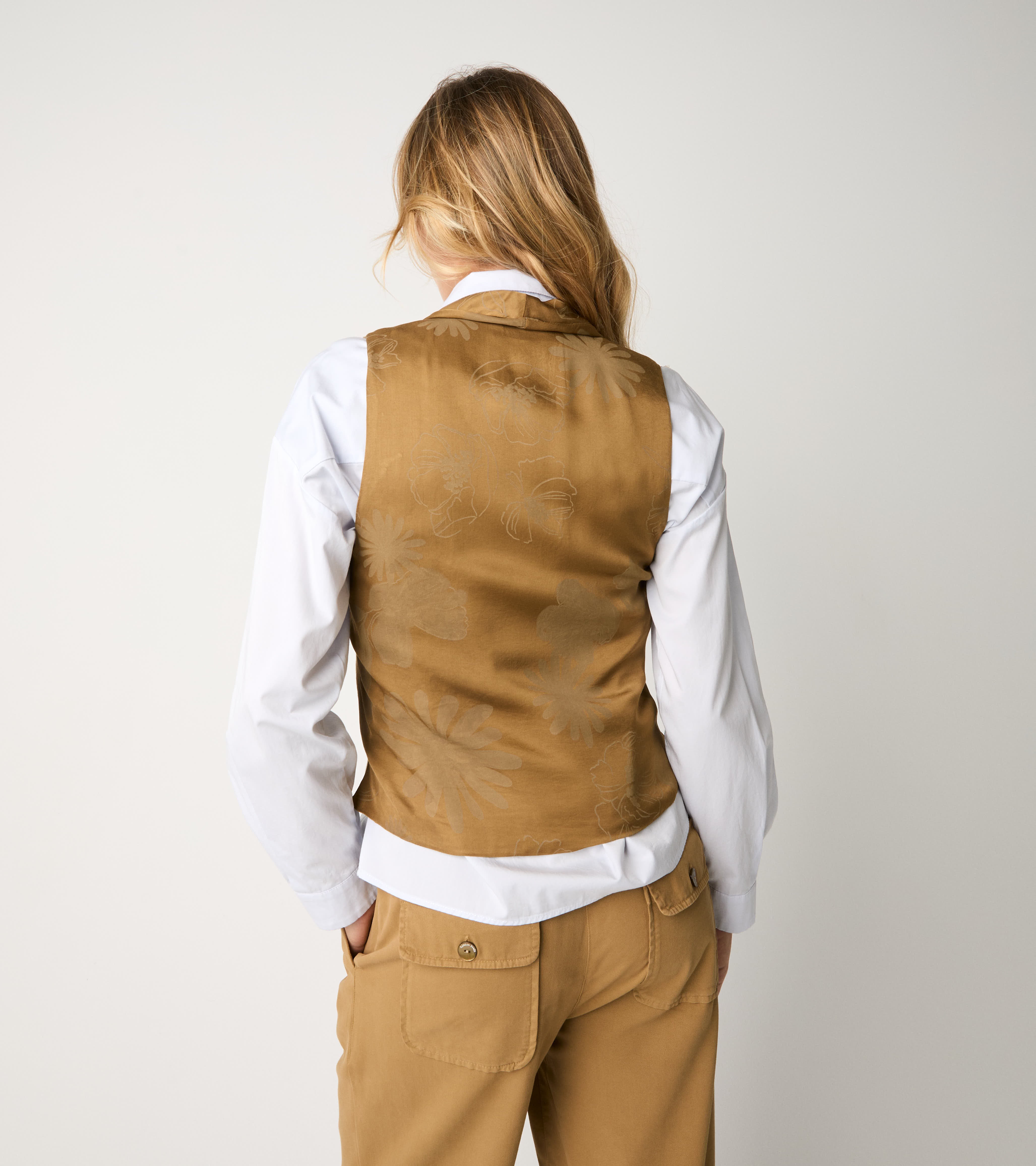 V-neck waistcoat with gold buttons