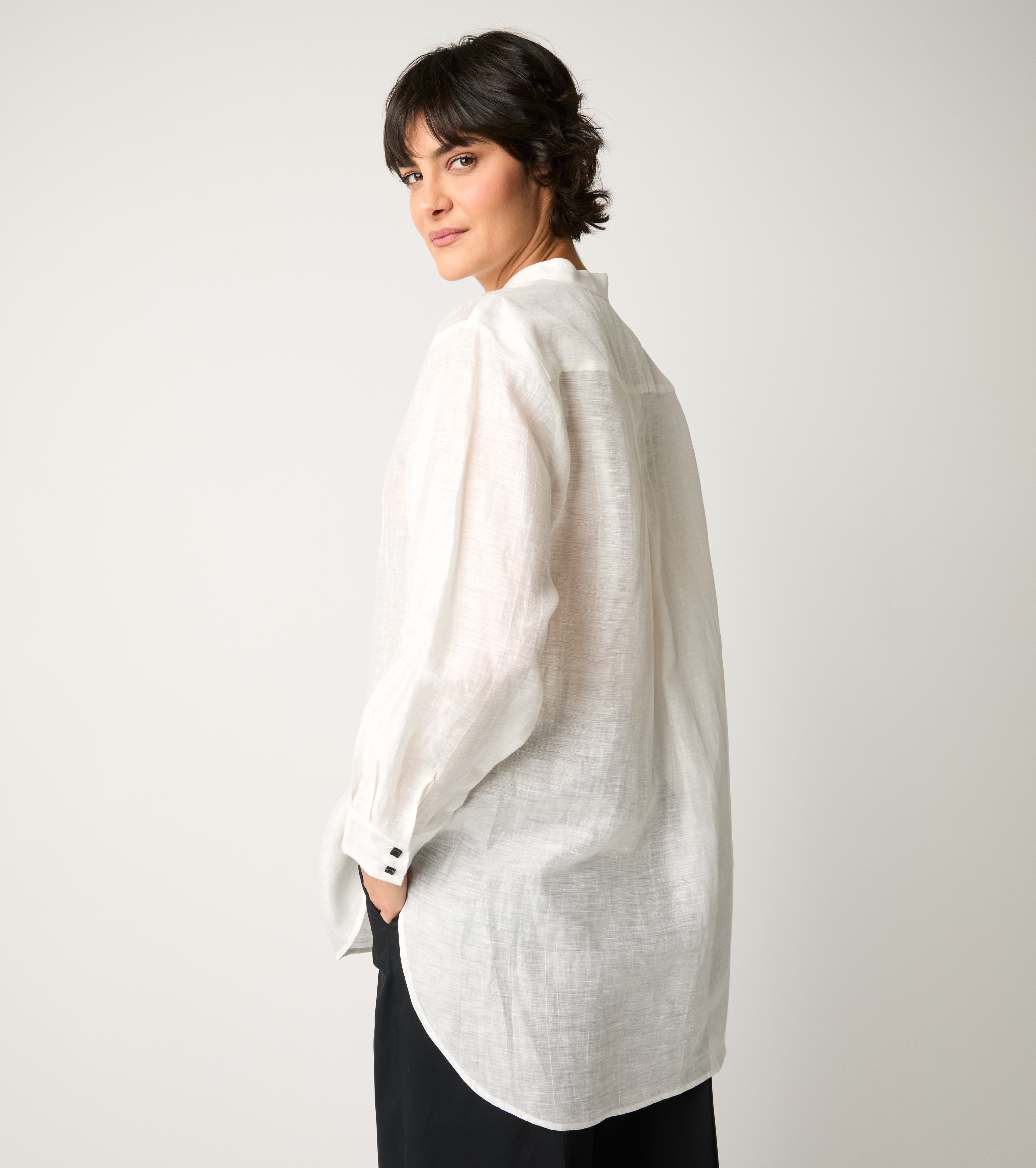 Camicia con collo alla coreana naturale