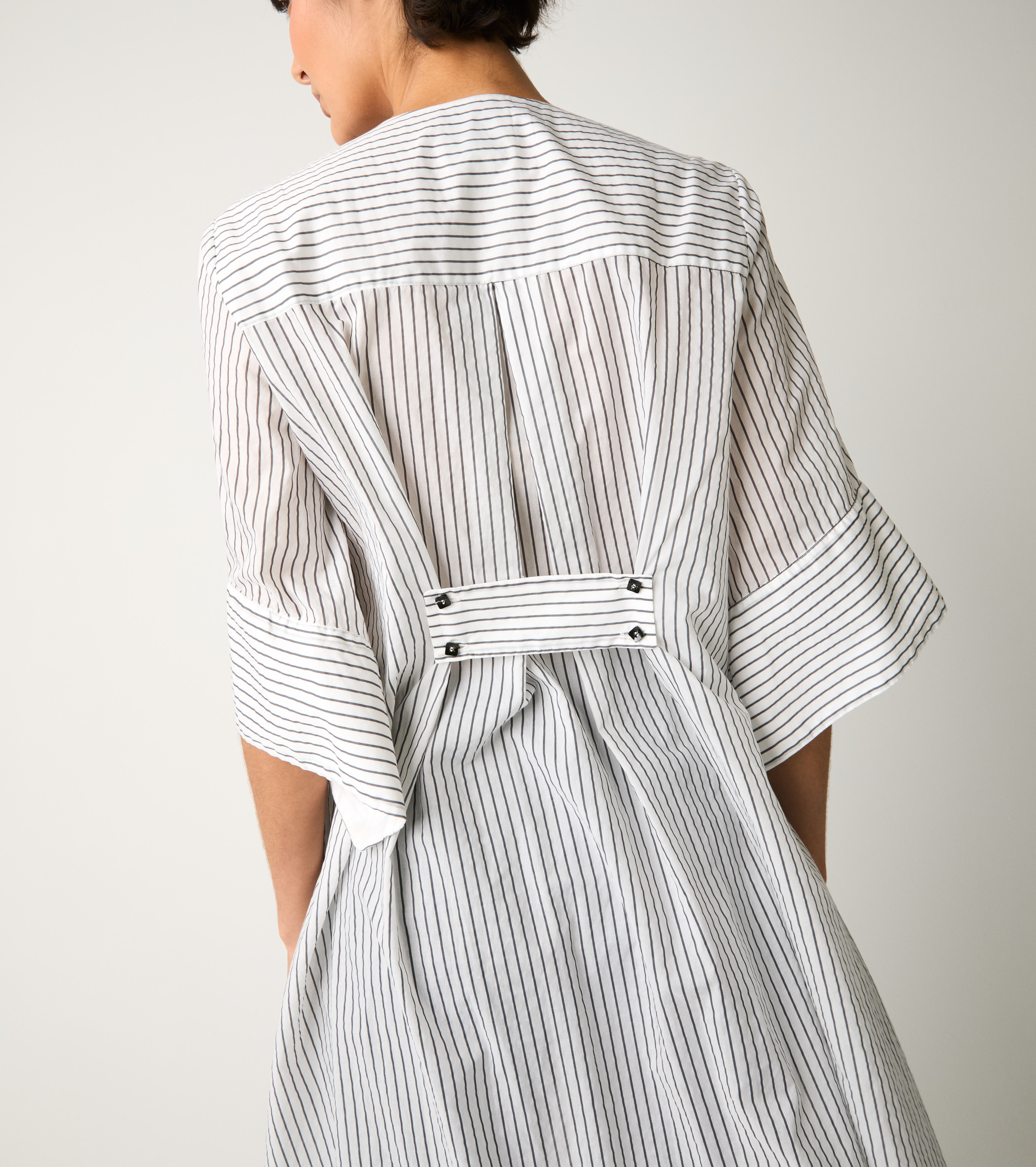 Camicia lunga a righe con spacchi  bianco