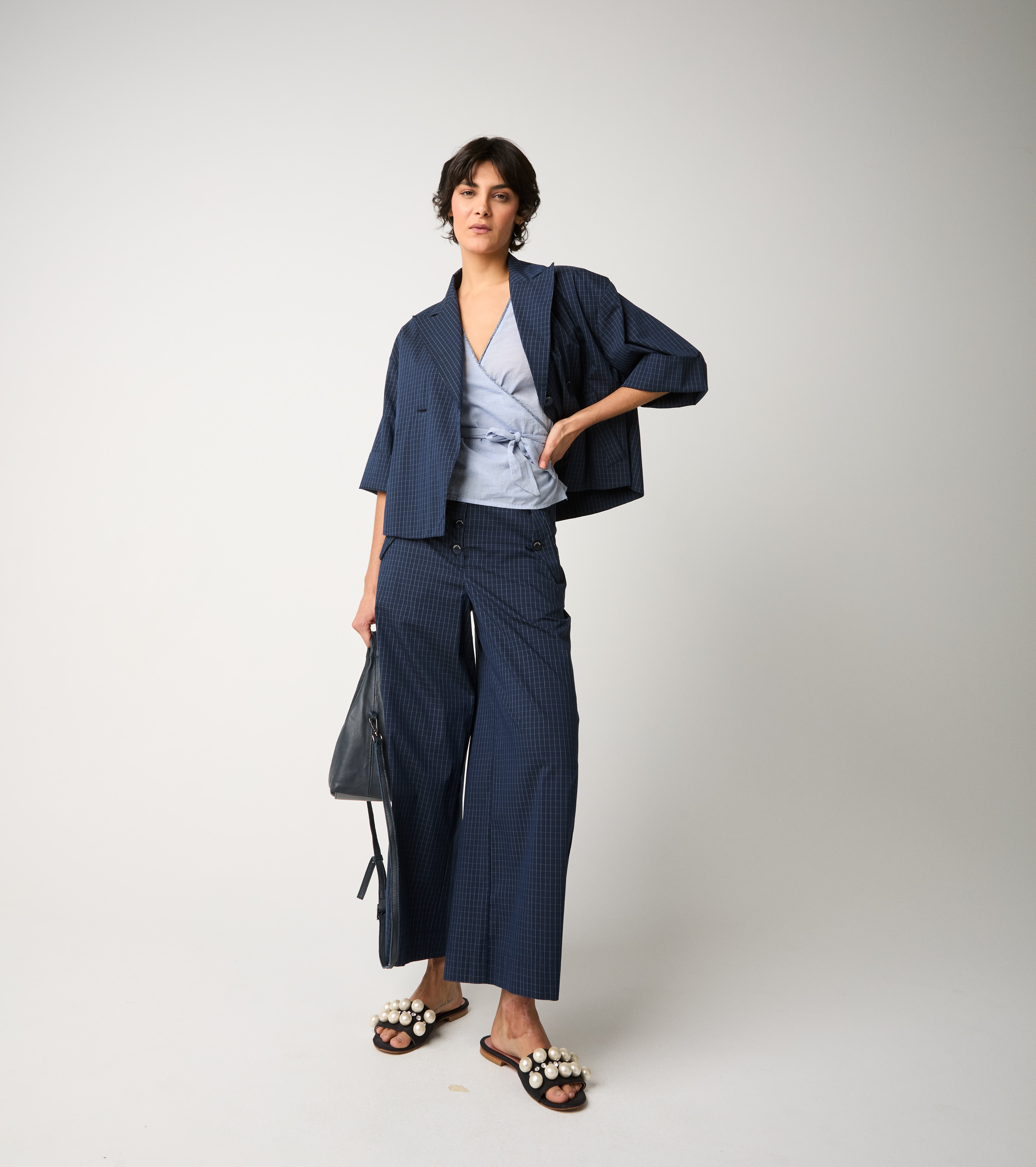 Blusa con cintura e fiocco carta