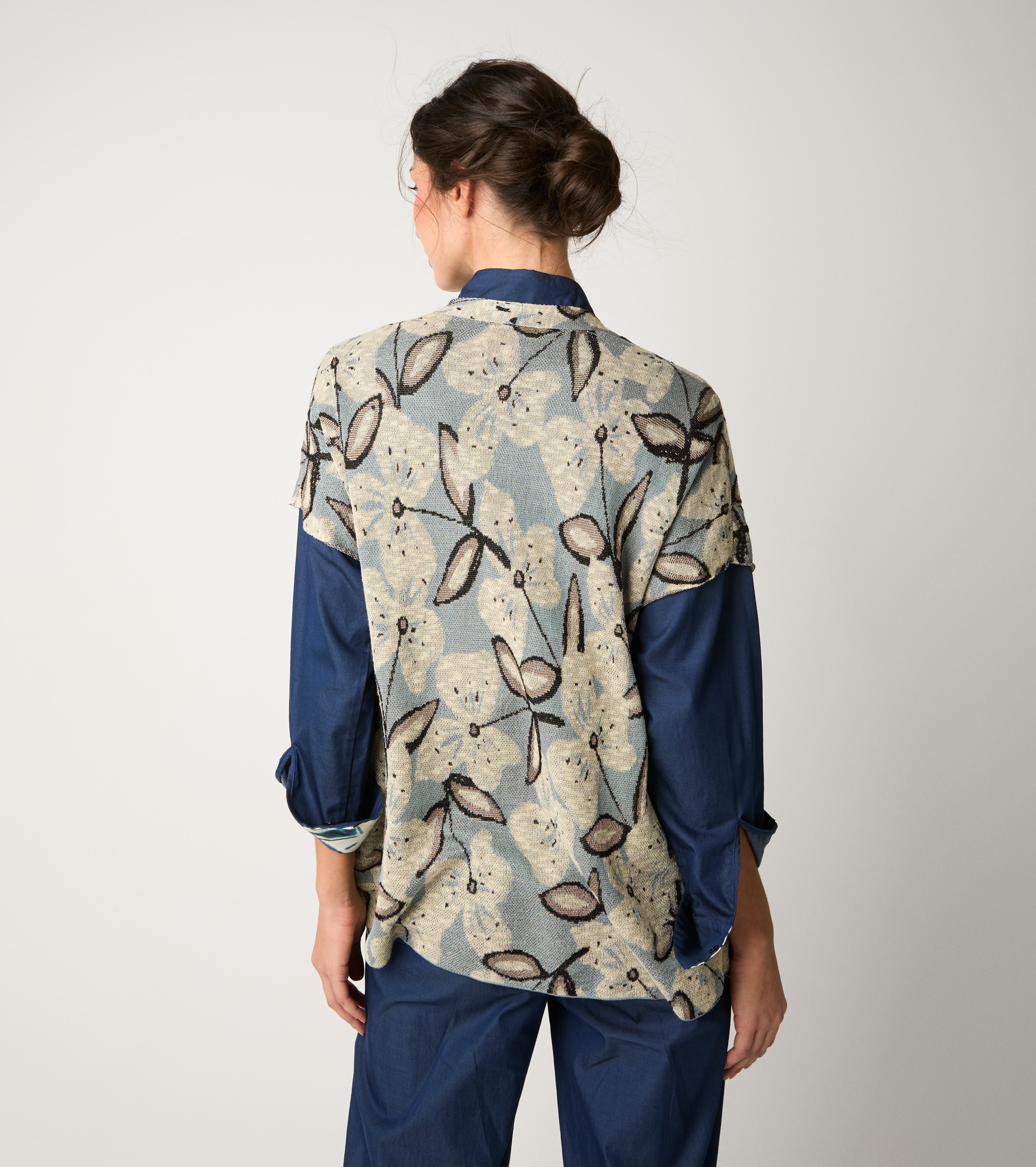 Cardigan jacquard con maniche corte selce