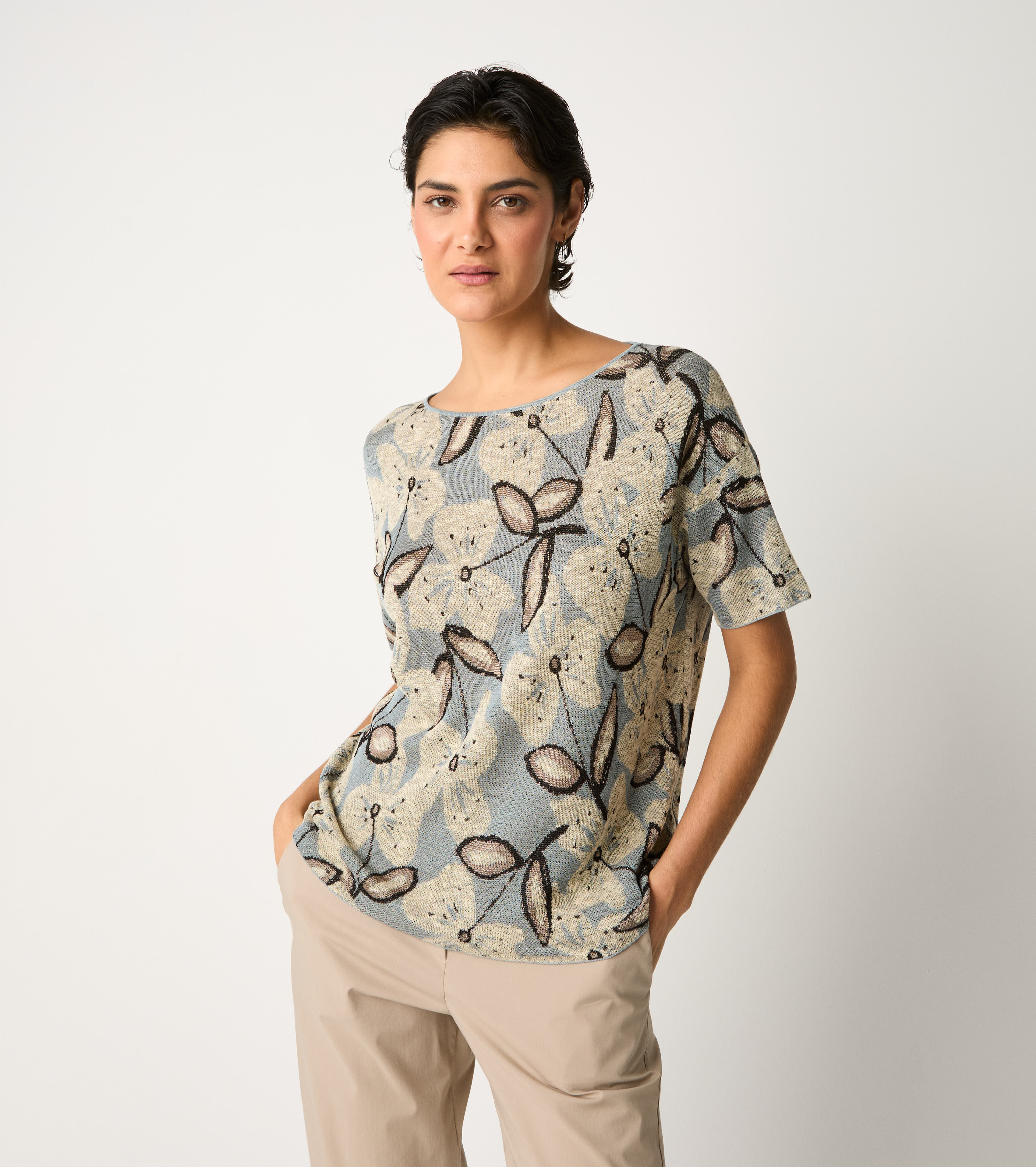 T-shirt jacquard con scollo a barca