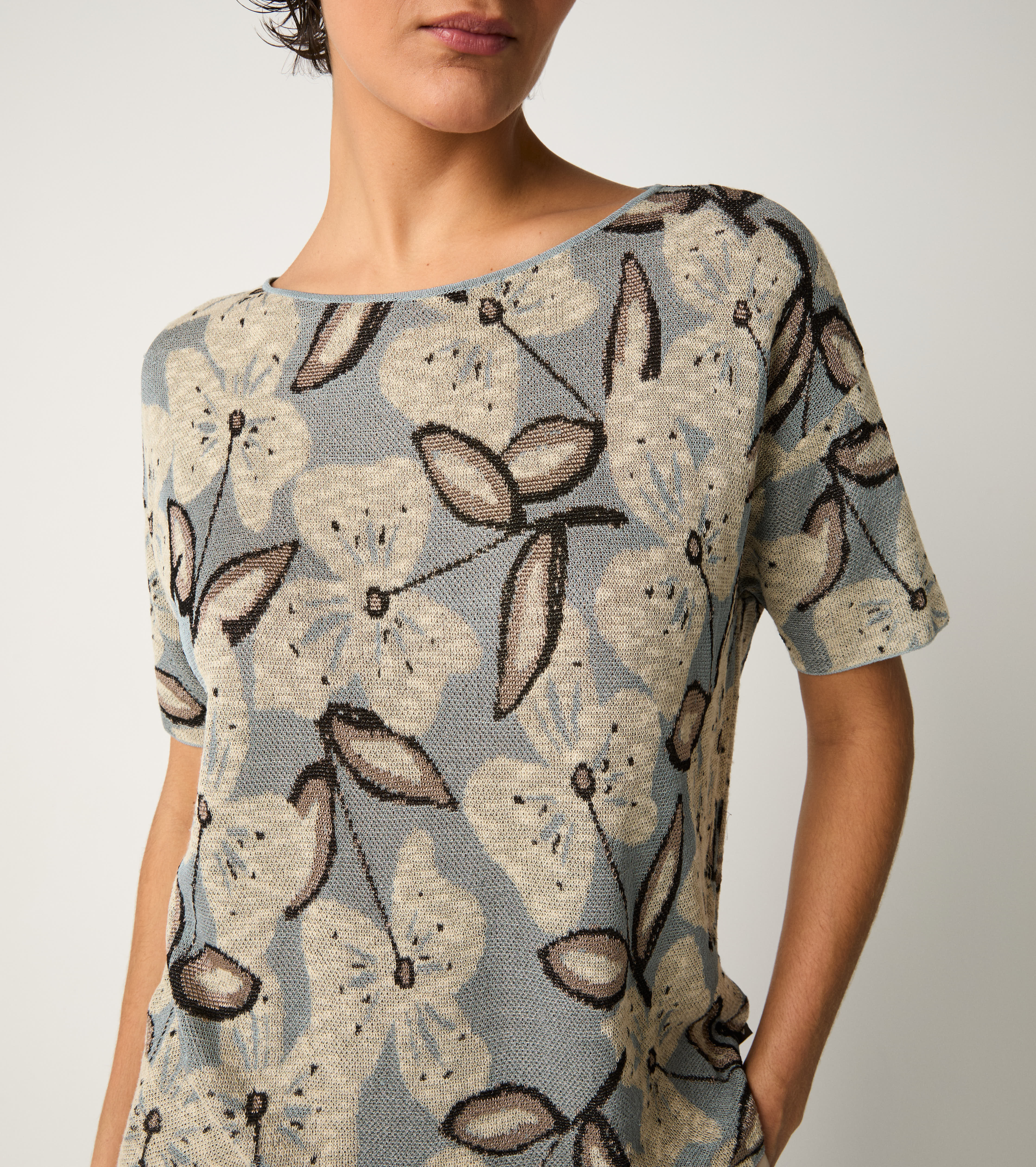 T-shirt jacquard con scollo a barca