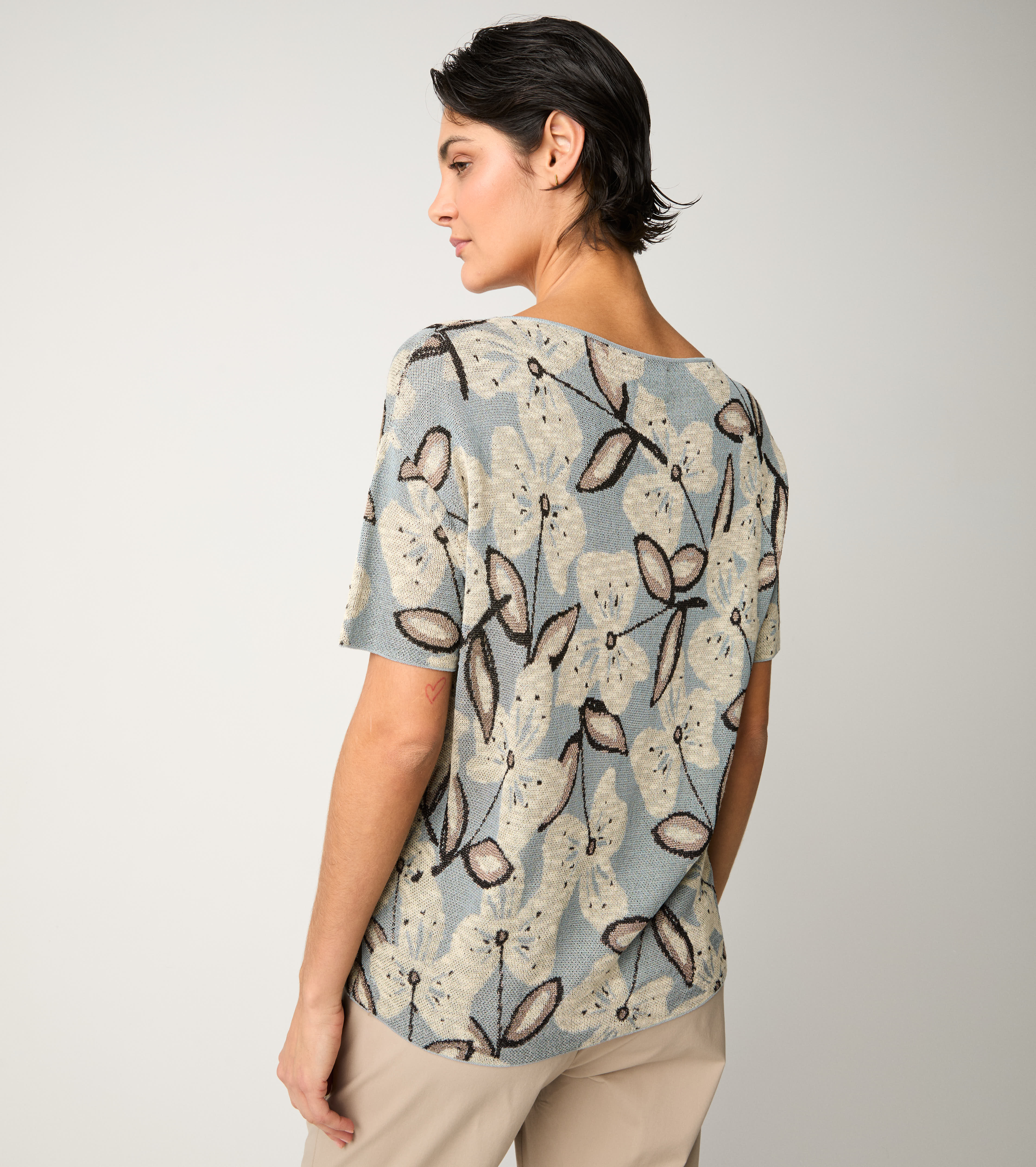 T-shirt jacquard con scollo a barca