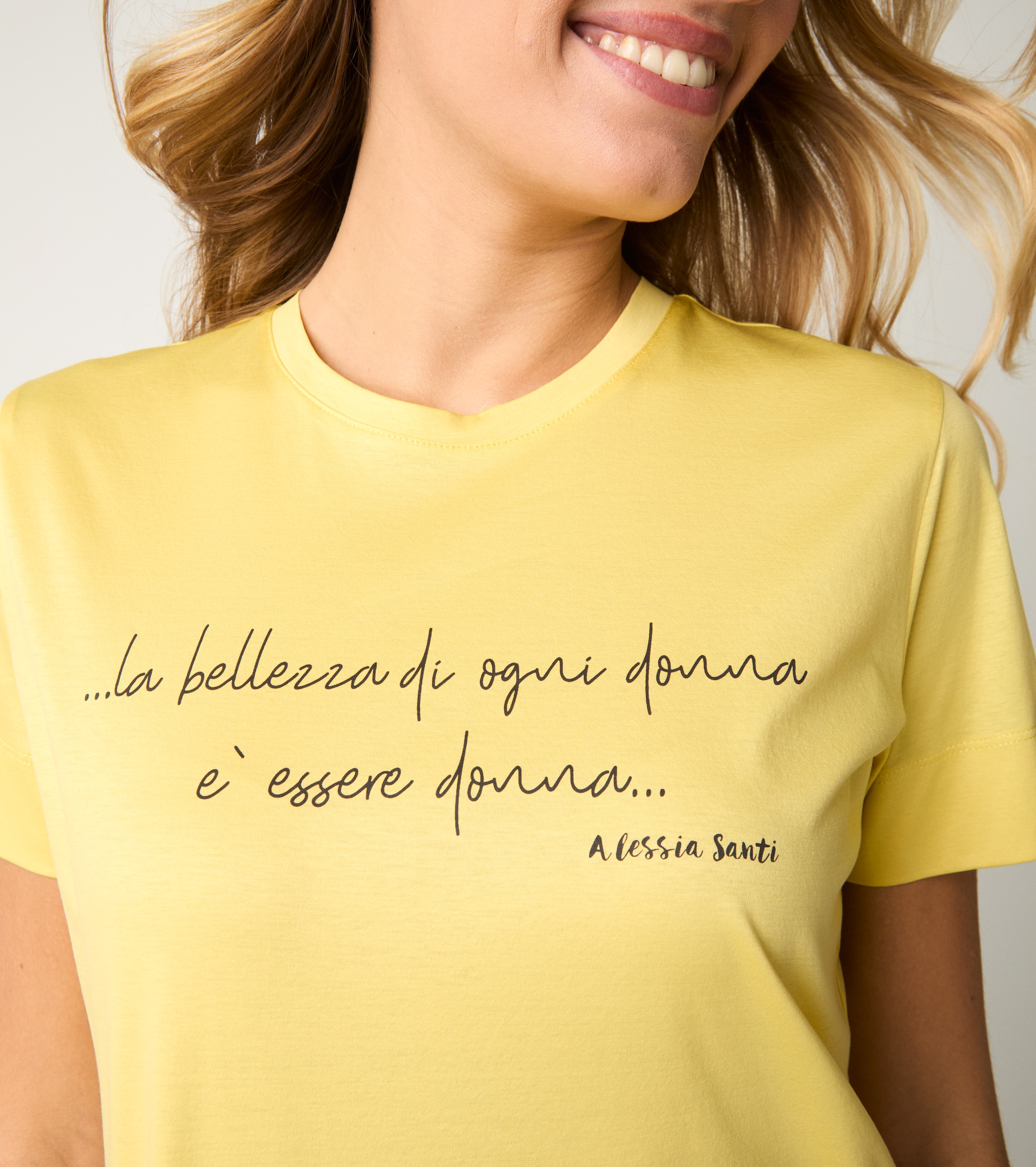 T-shirt with pineapple lettering print