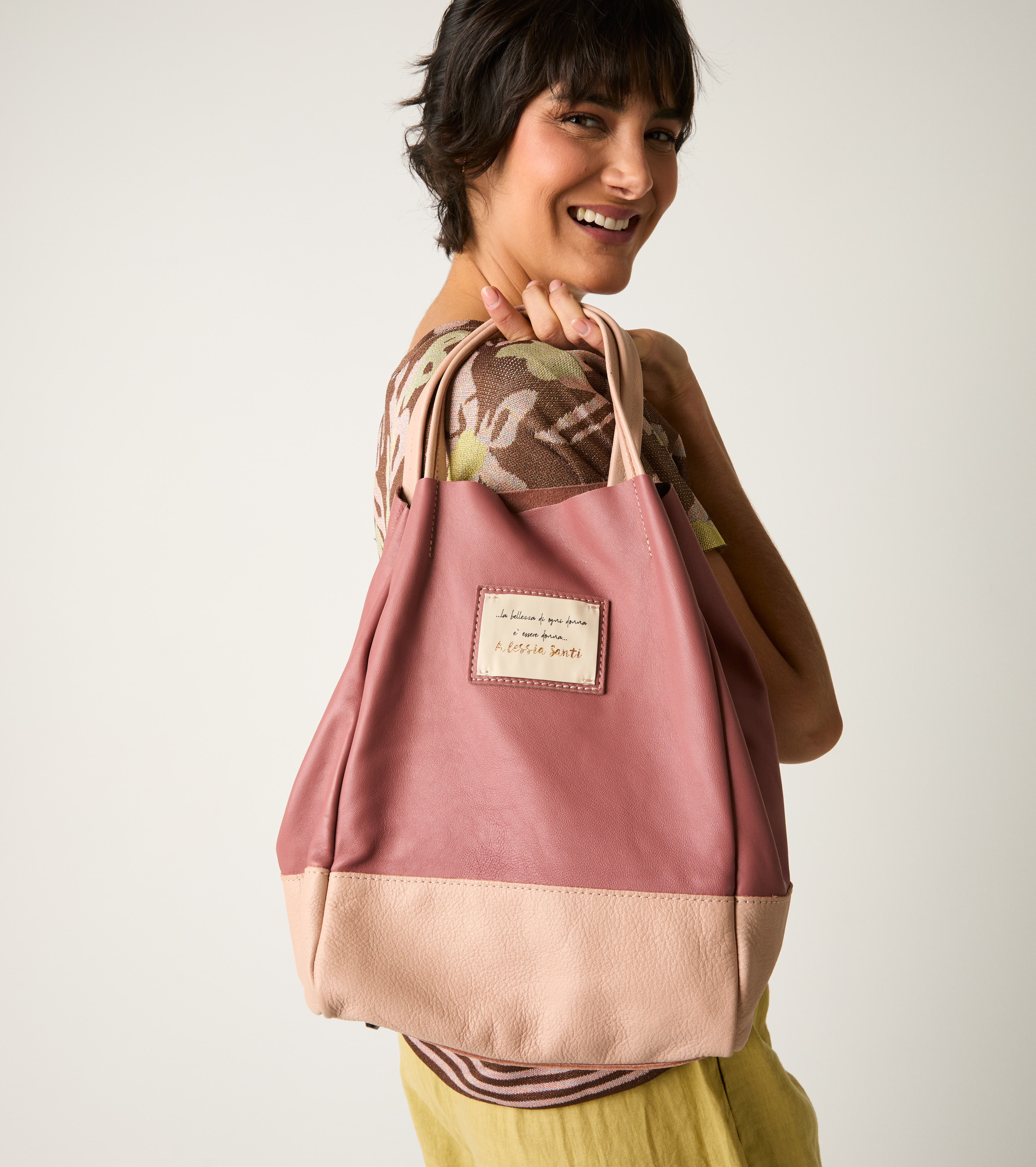 Shopping bag with Alessia Santi pink patch