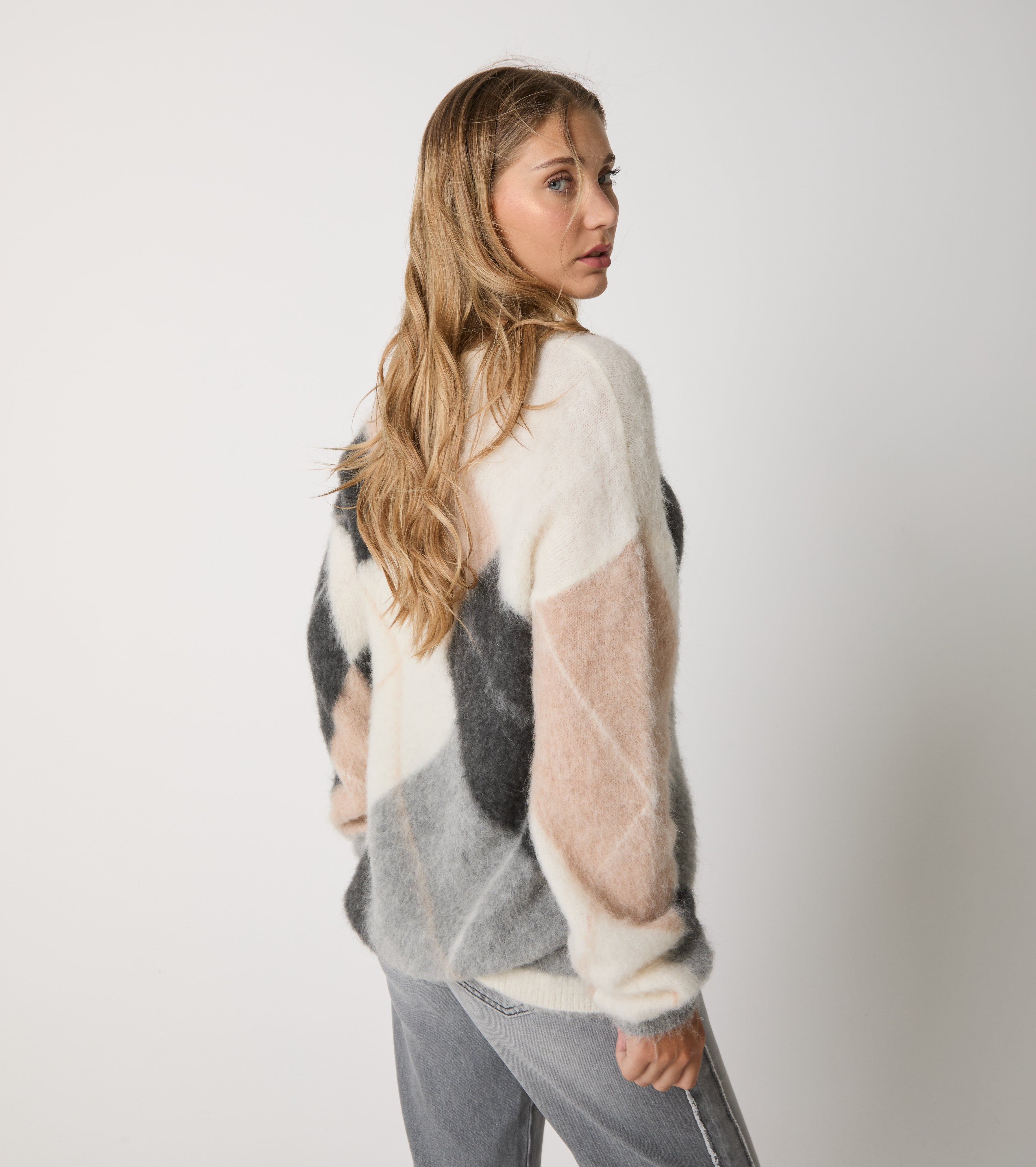 Maglia in lana e alpaca con scollo a V