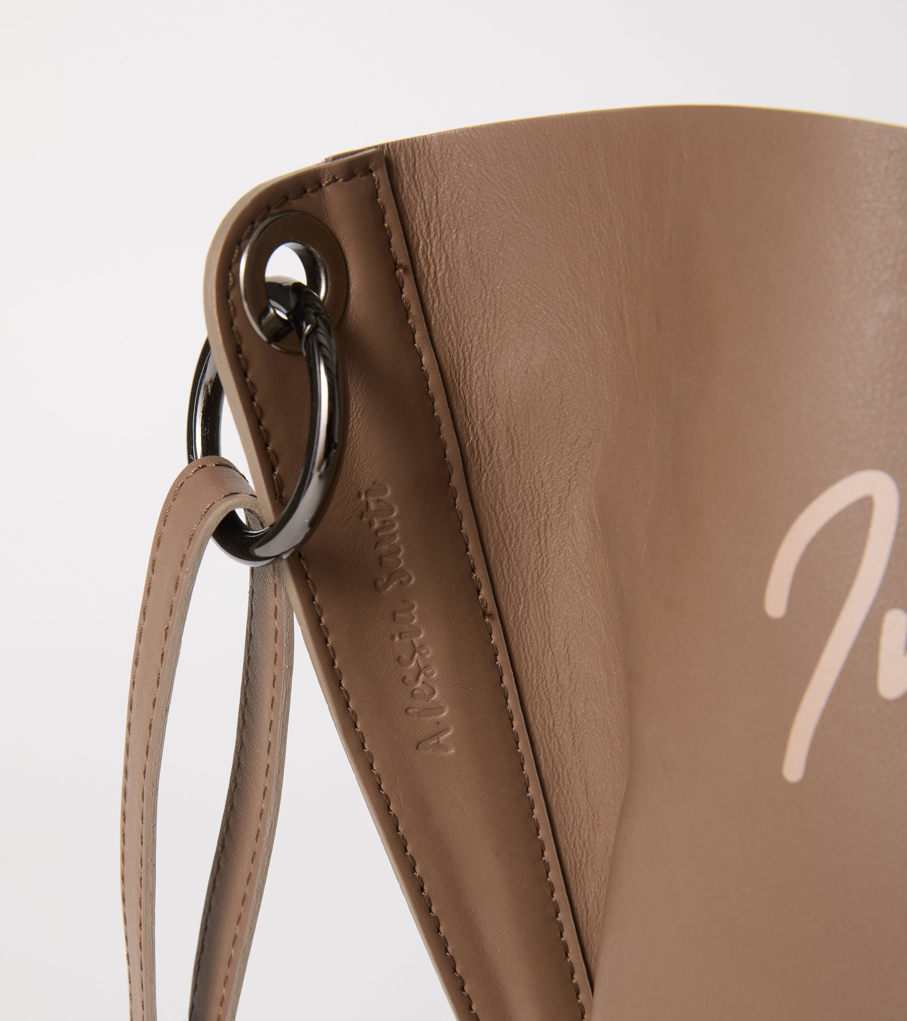 Borsa a spalla in pelle con lettering