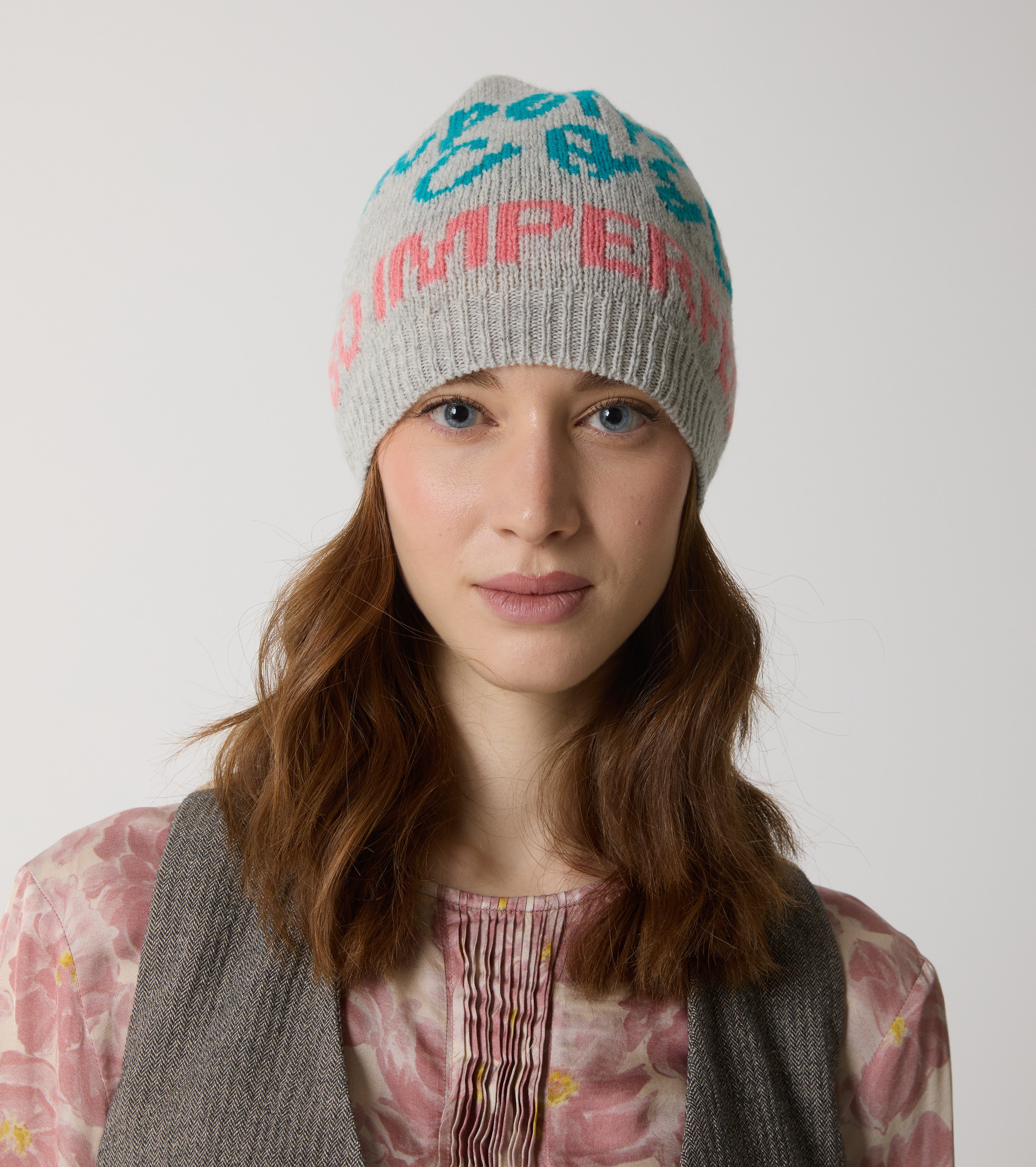 Berretto beanie in lana con lettering