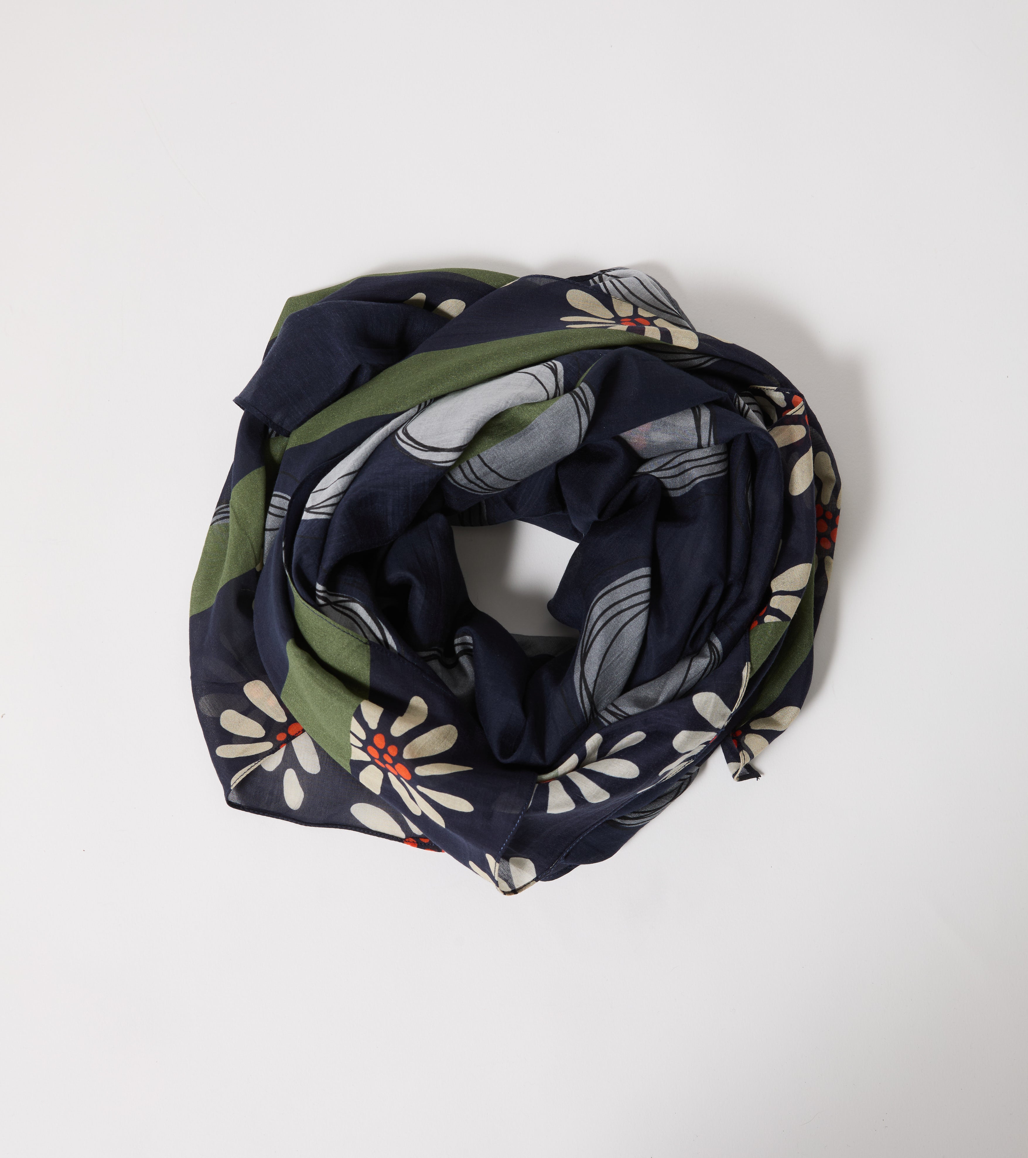 Cotton and silk scarf with flowers