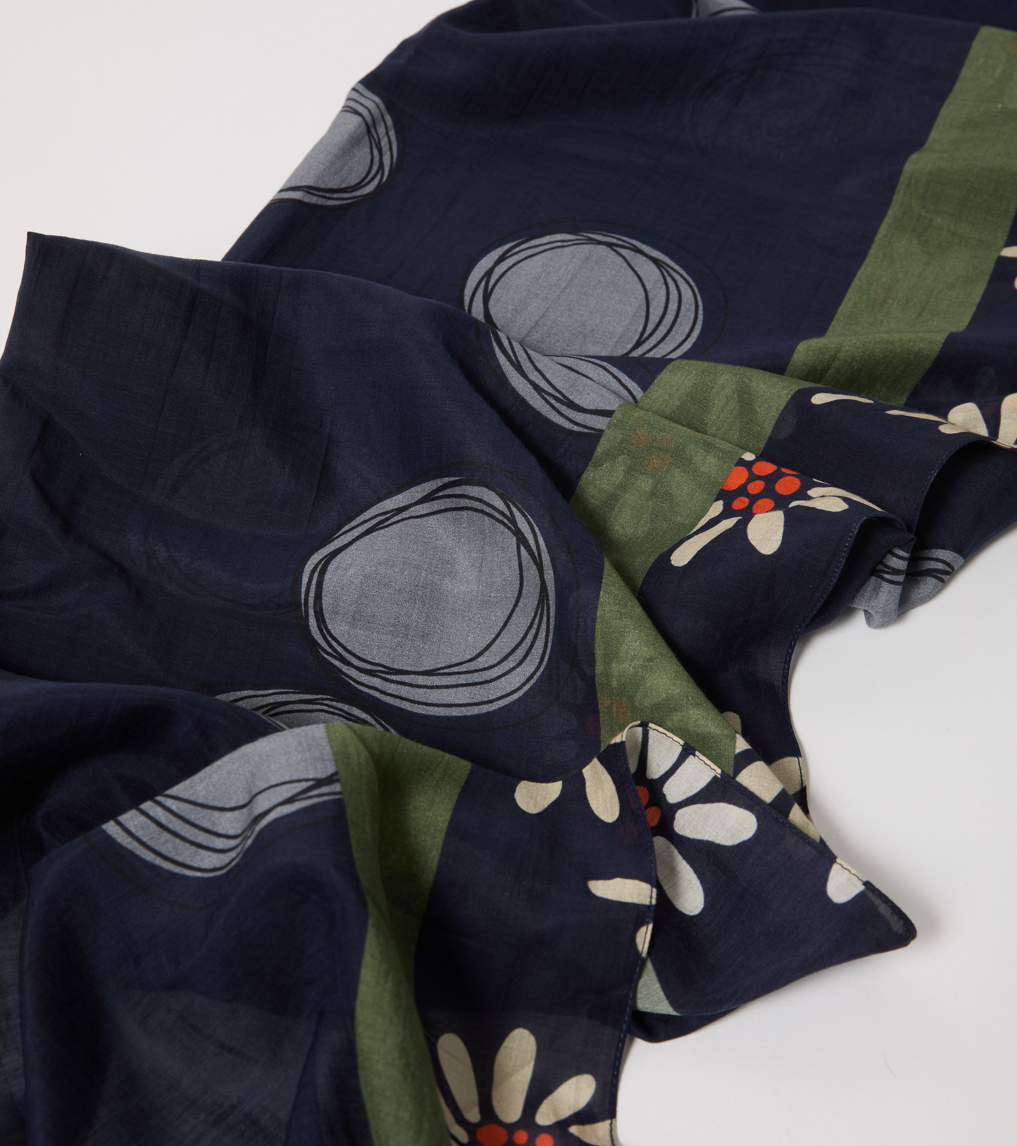 Cotton and silk scarf with flowers