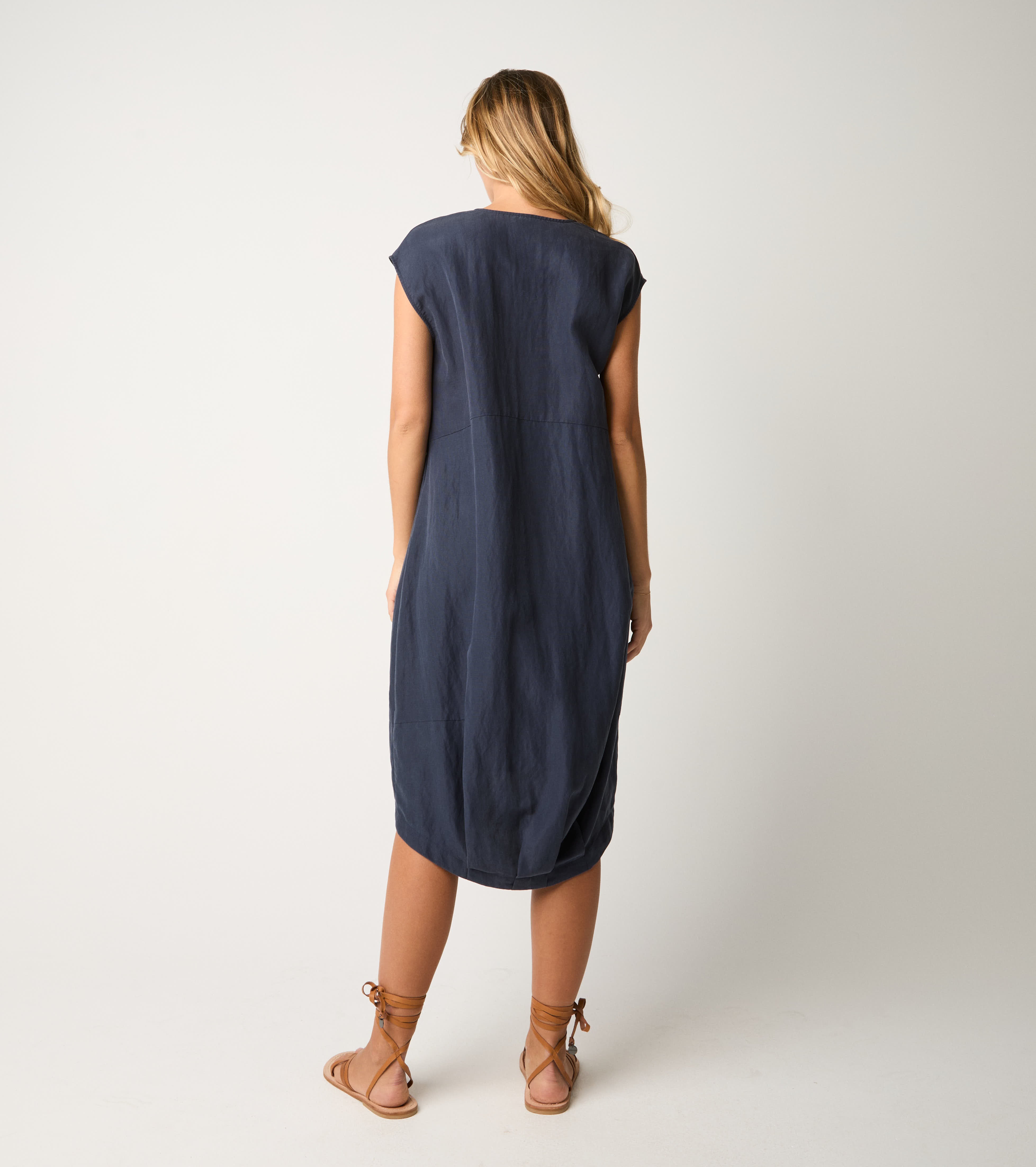 Abito con scollo rotondo blu