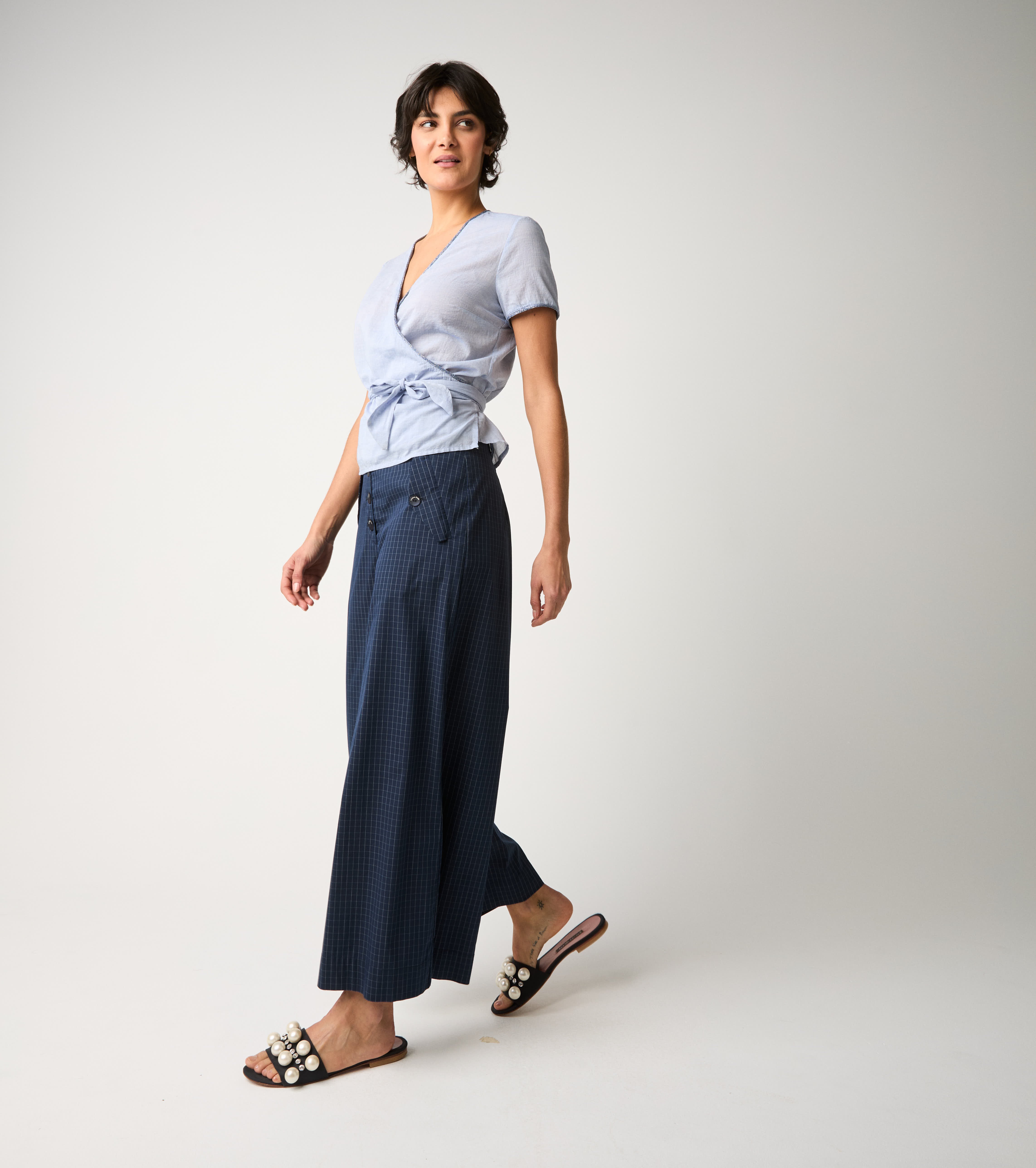 Palace trousers with blue check pattern