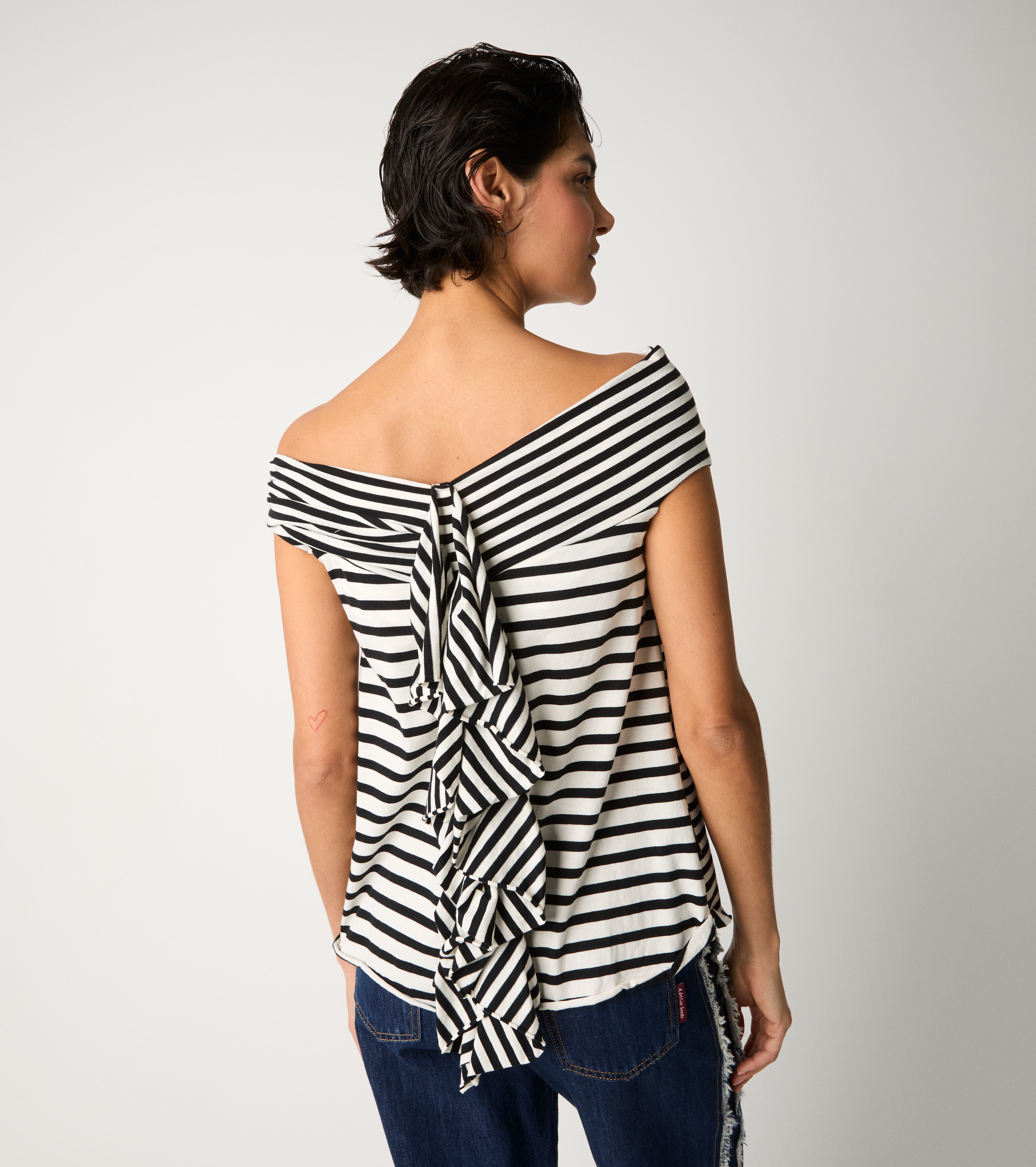 Off the shoulder T-shirt with ecru stripes