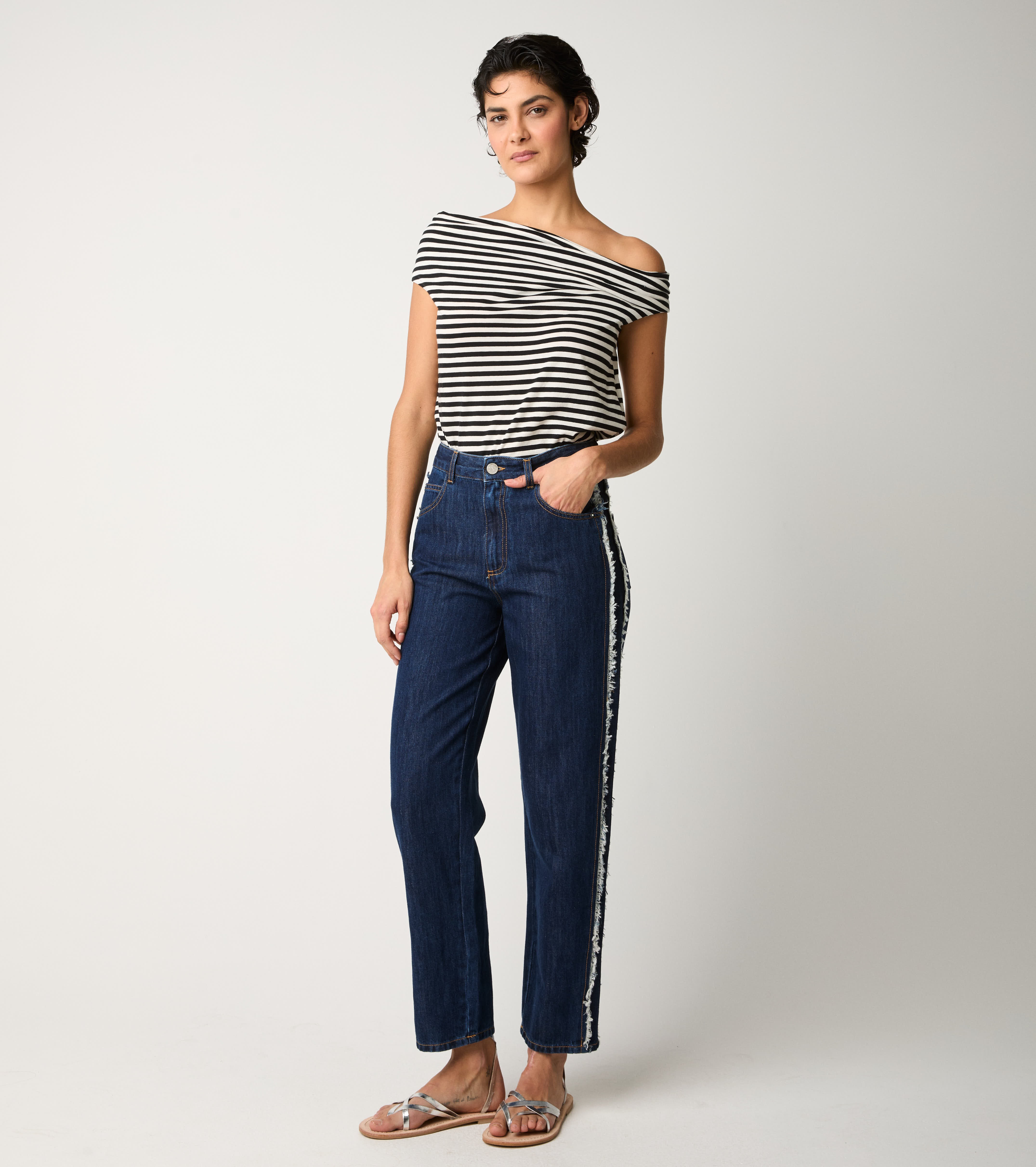 Off the shoulder T-shirt with ecru stripes